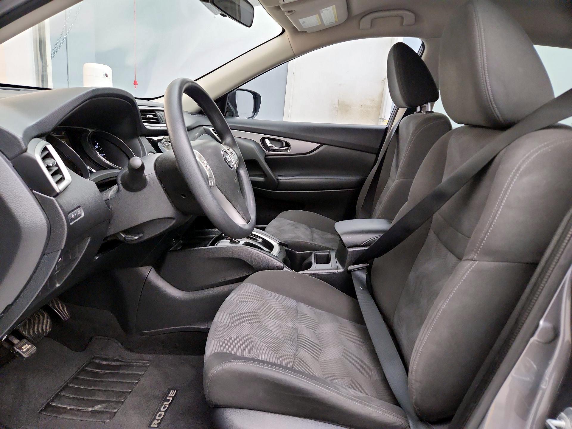 Thumbnail: 2016 Nissan Rogue - 11