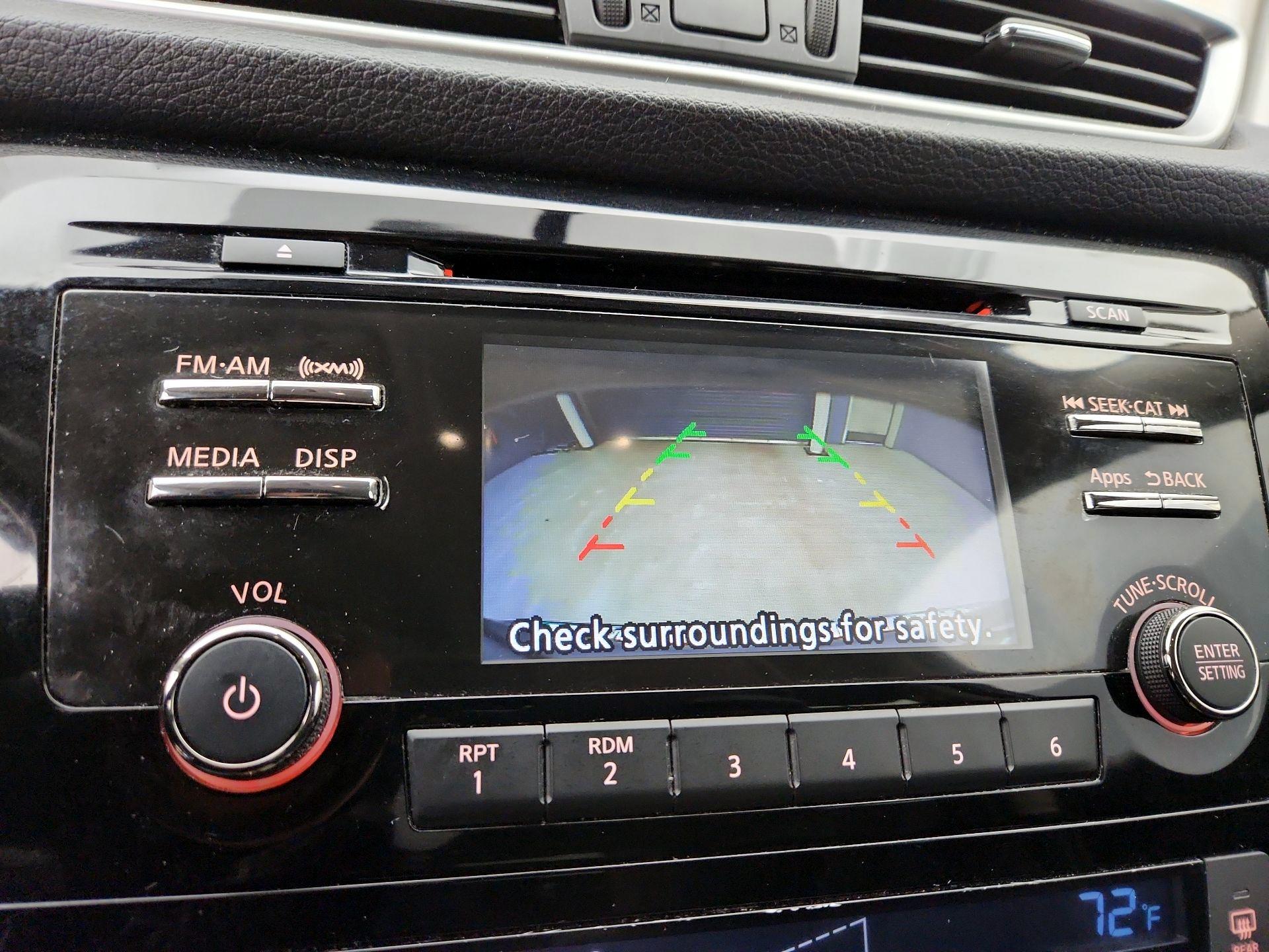 Thumbnail: 2016 Nissan Rogue - 14