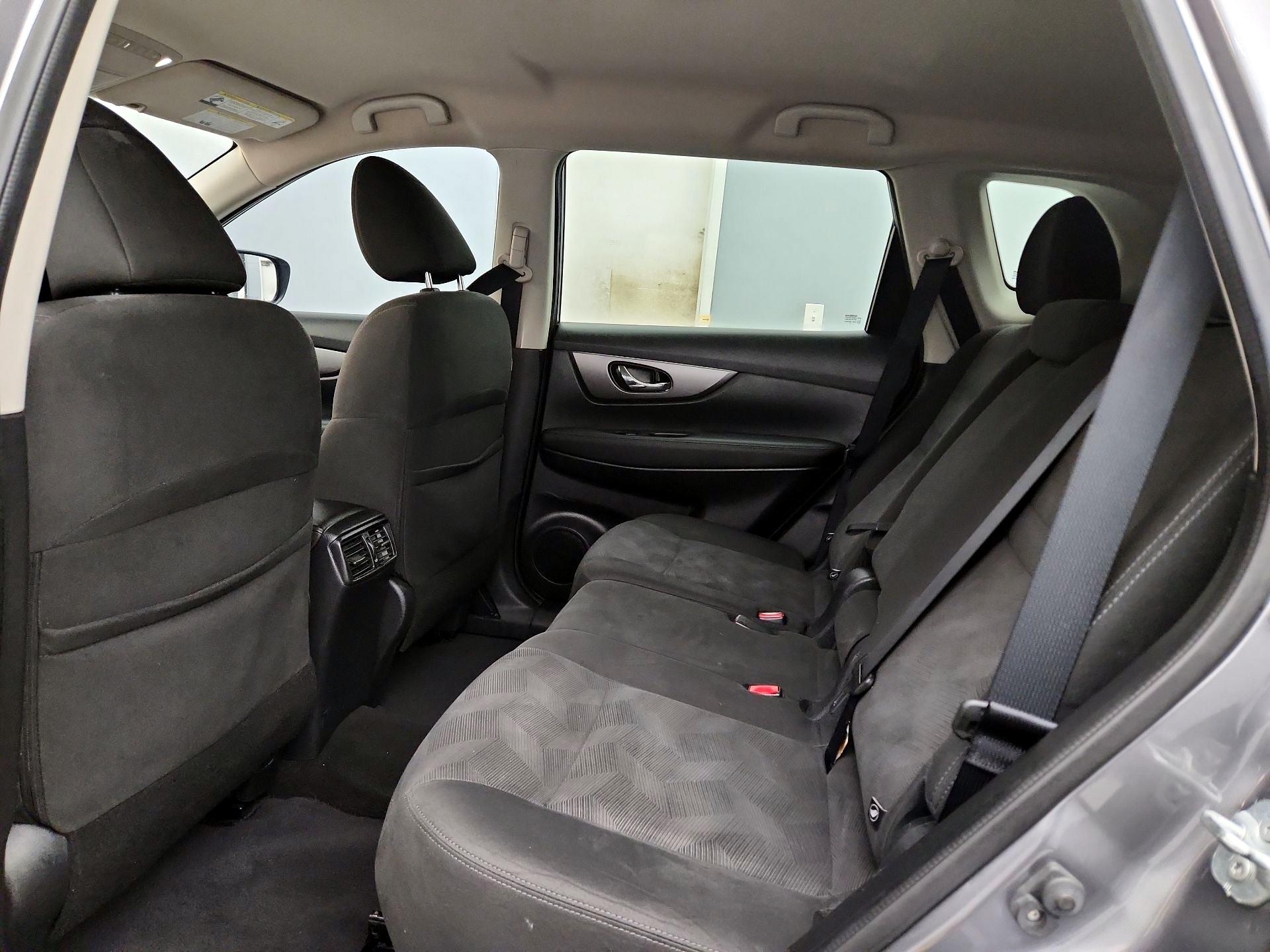 Thumbnail: 2016 Nissan Rogue - 19