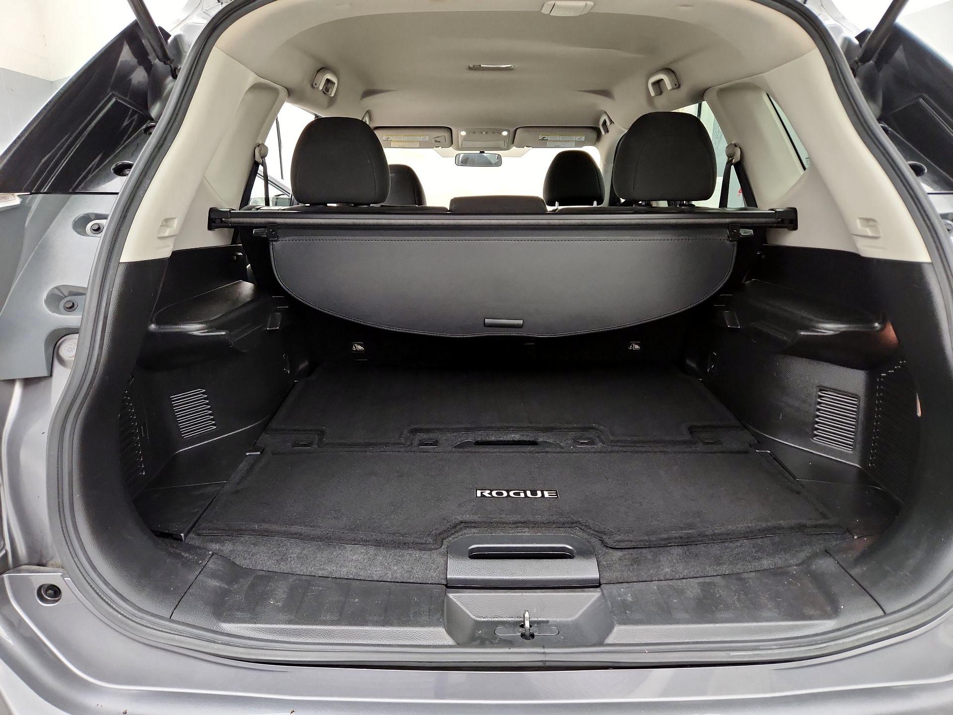 Thumbnail: 2016 Nissan Rogue - 20