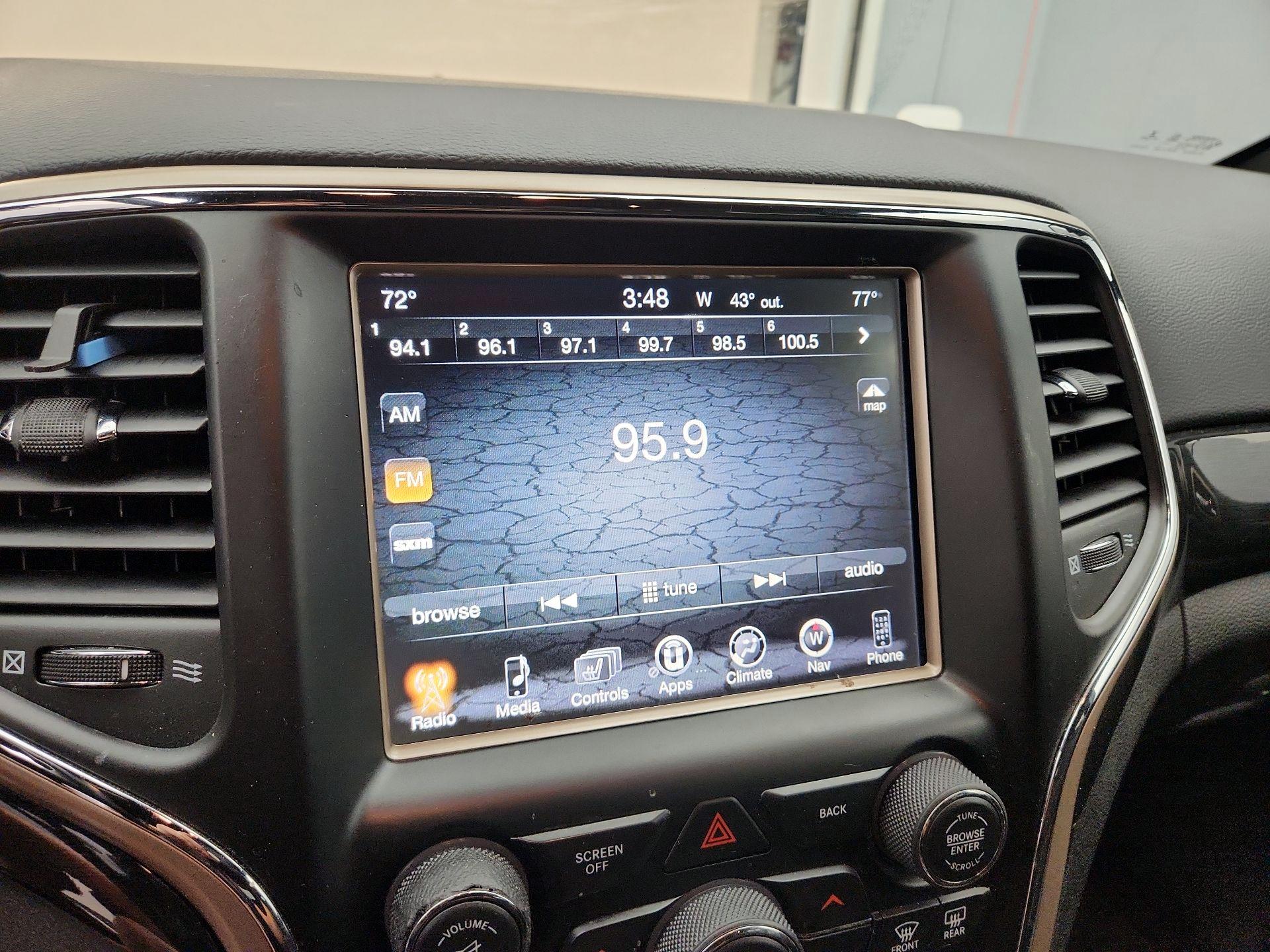 Thumbnail: 2017 Jeep Grand Cherokee - 16