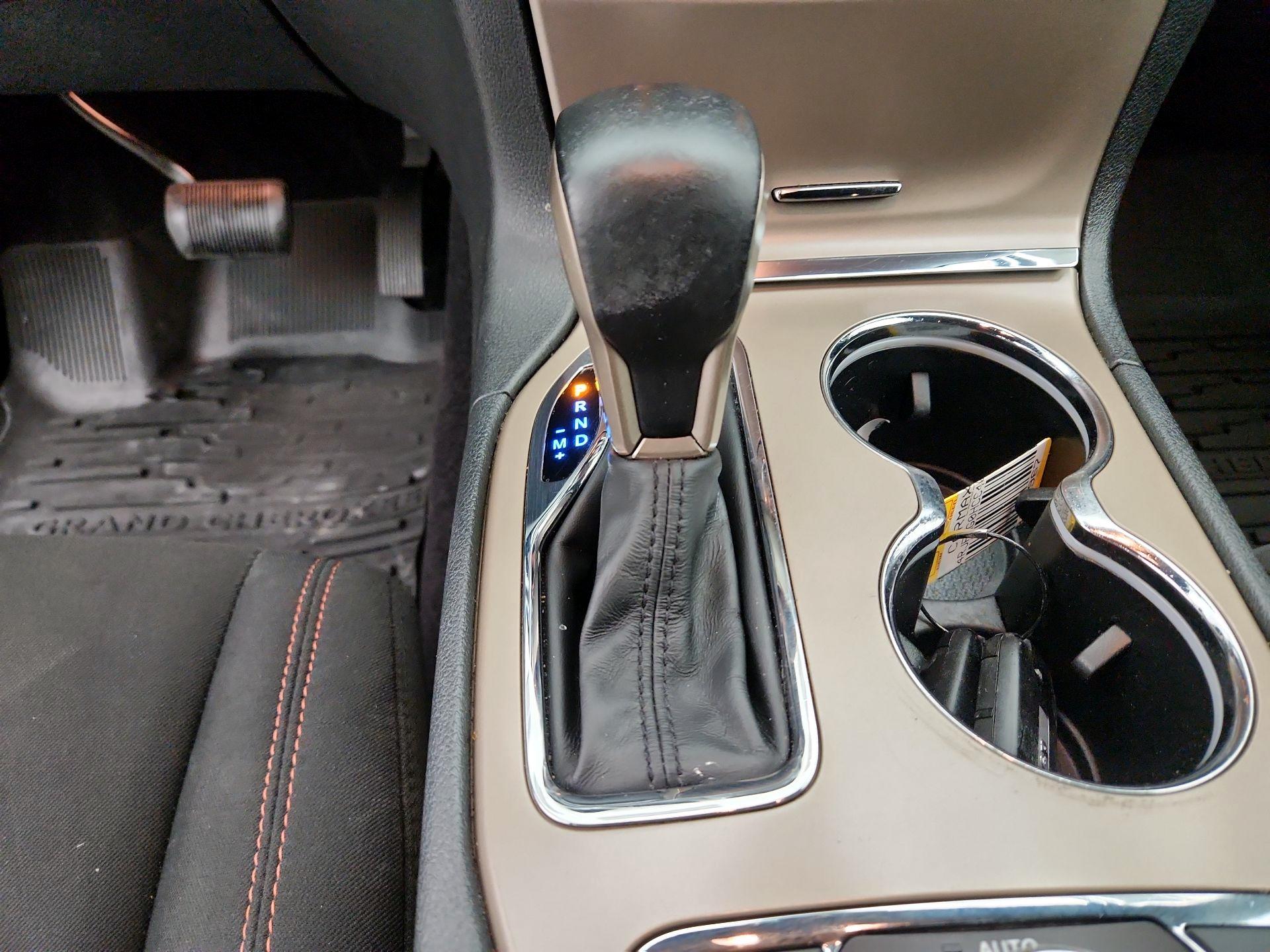 Thumbnail: 2017 Jeep Grand Cherokee - 18