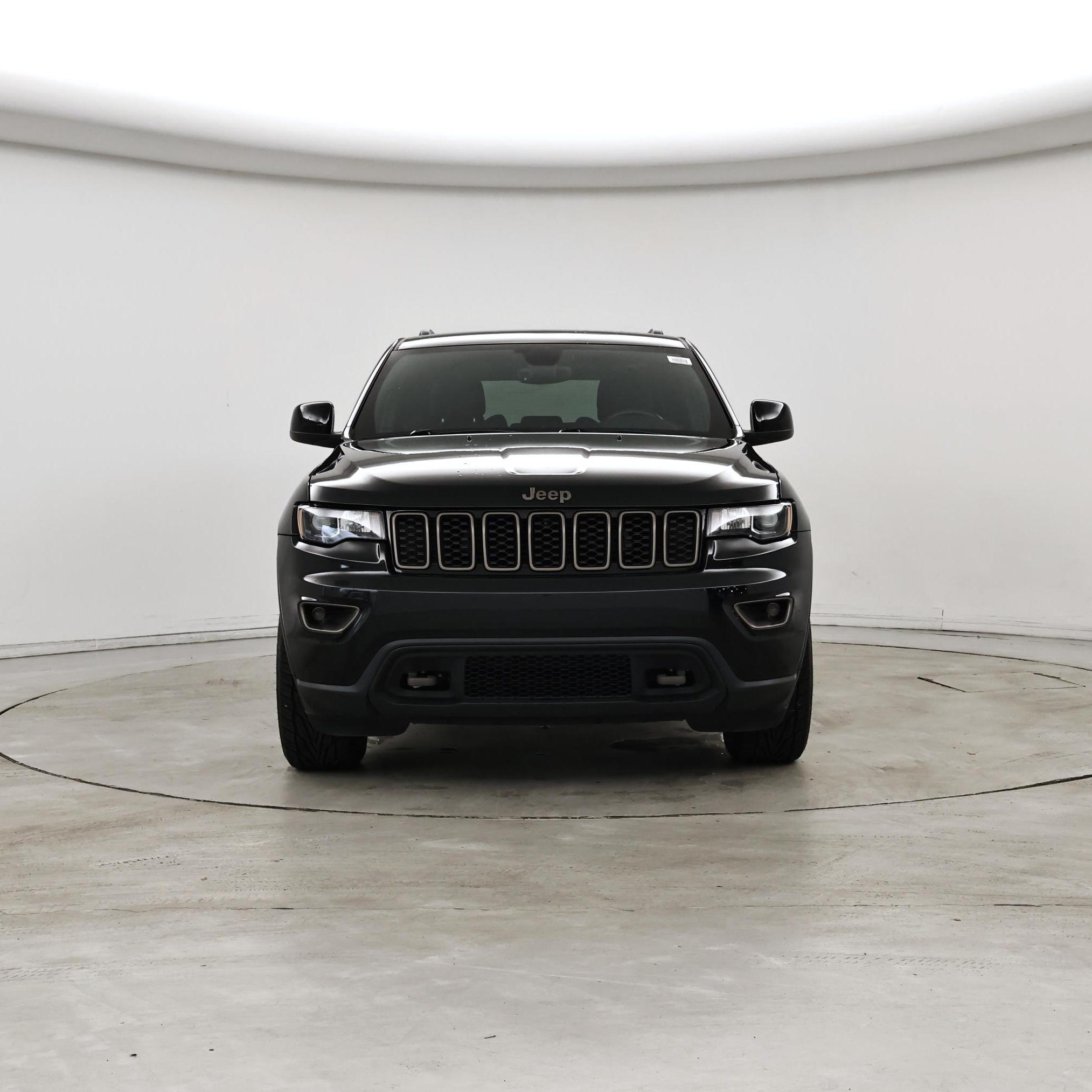 Thumbnail: 2017 Jeep Grand Cherokee - 5