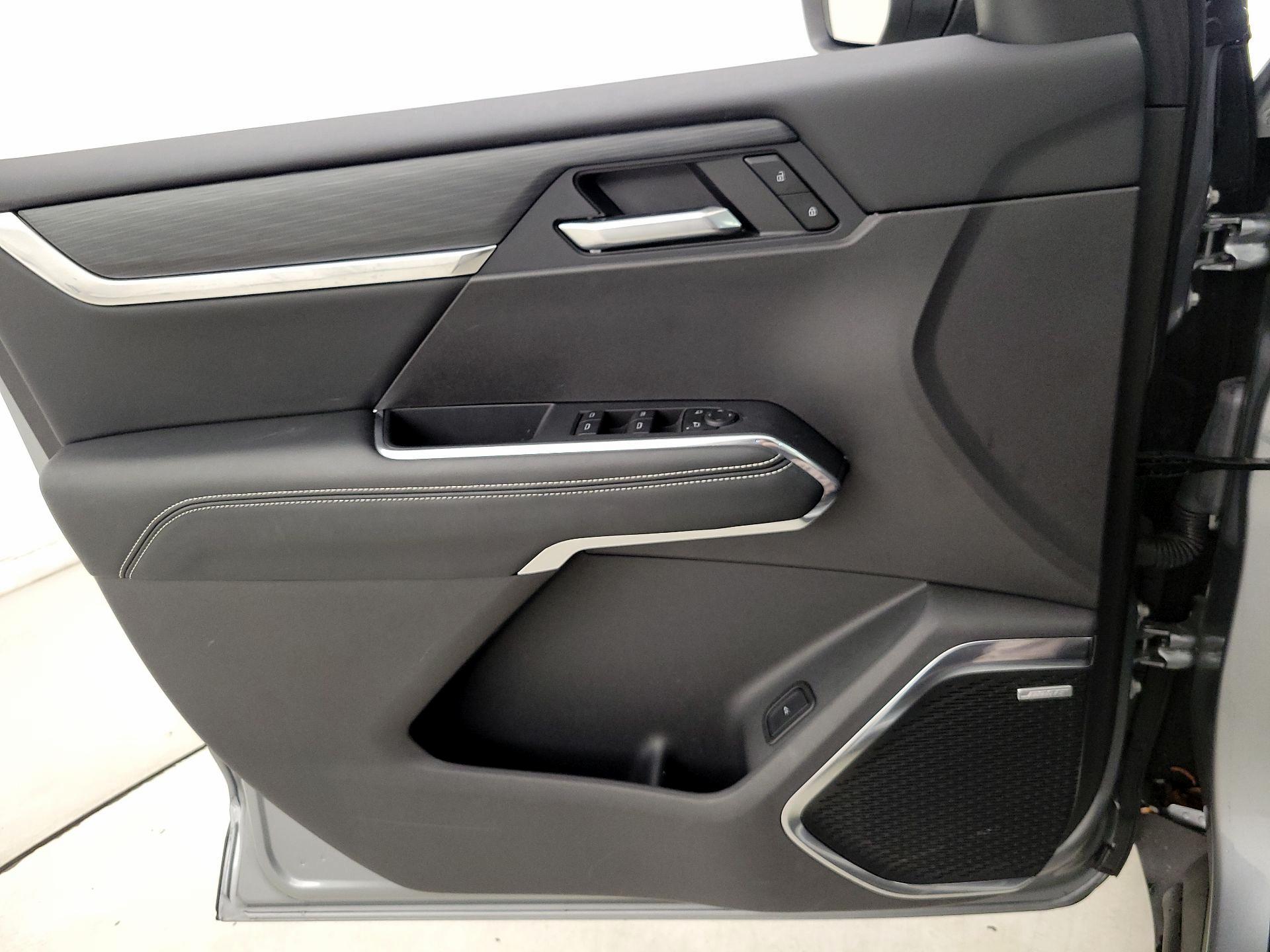 Thumbnail: 2025 GMC Acadia - 12