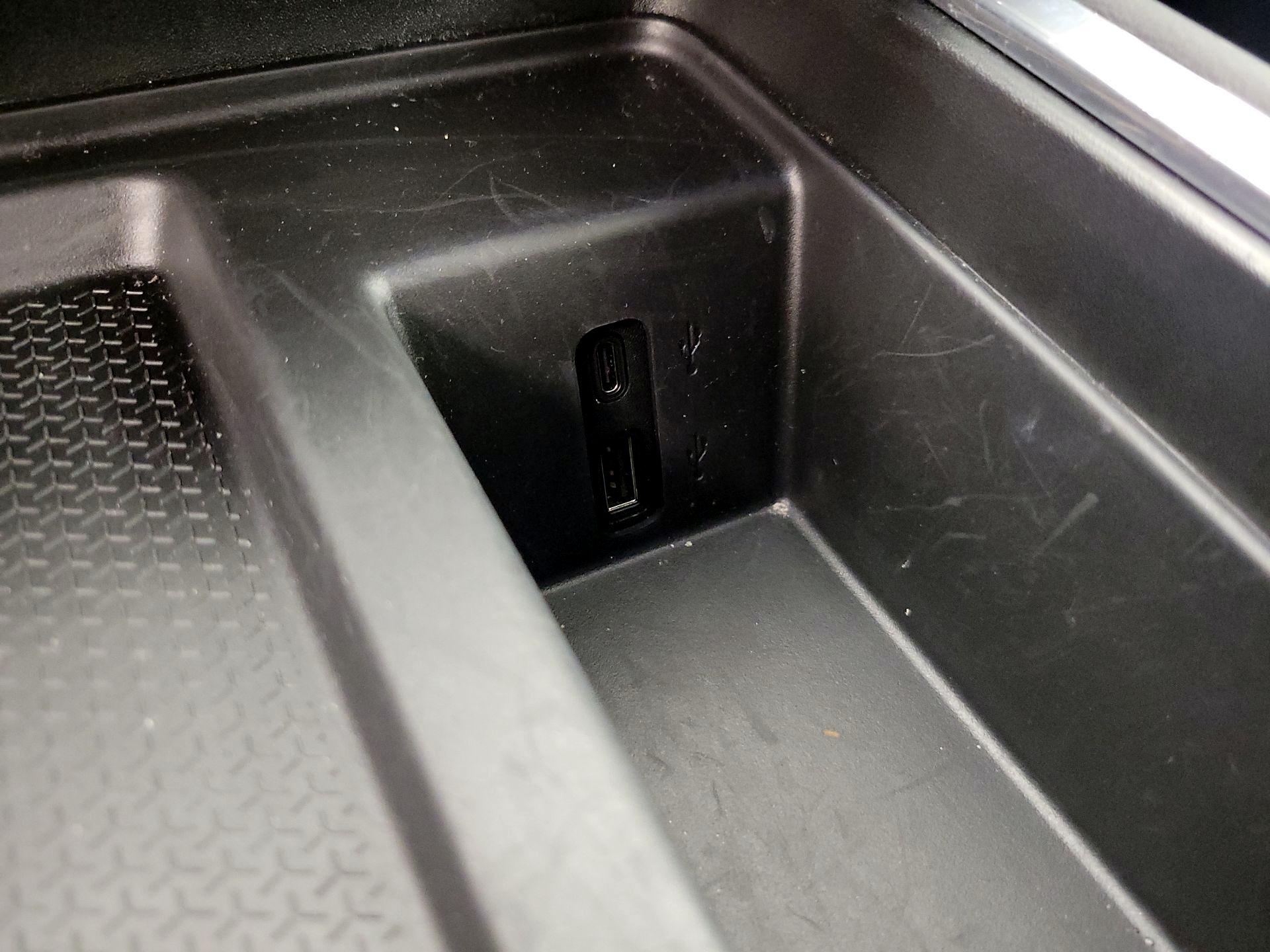 Thumbnail: 2025 GMC Acadia - 19