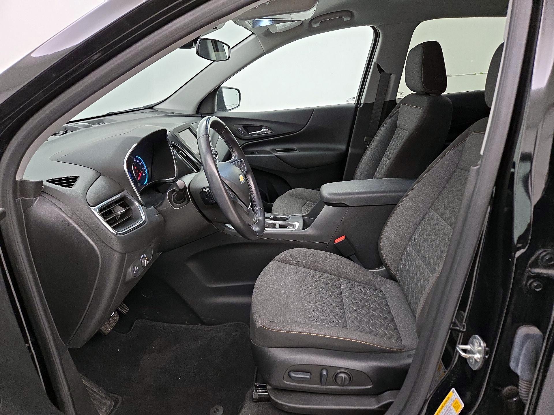 Thumbnail: 2022 Chevrolet Equinox - 11