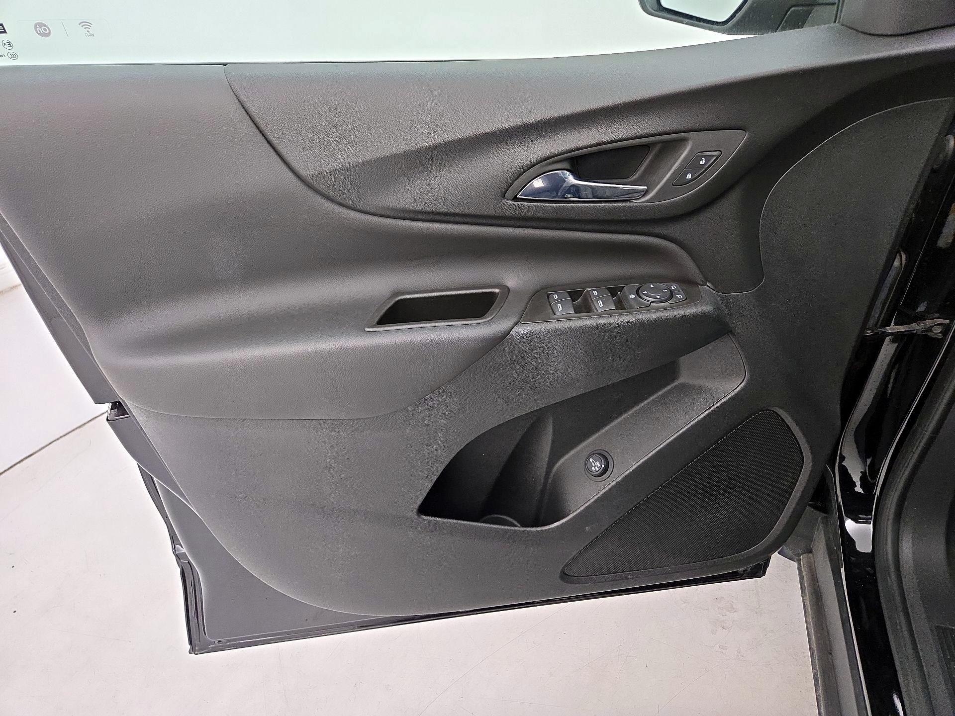 Thumbnail: 2022 Chevrolet Equinox - 12