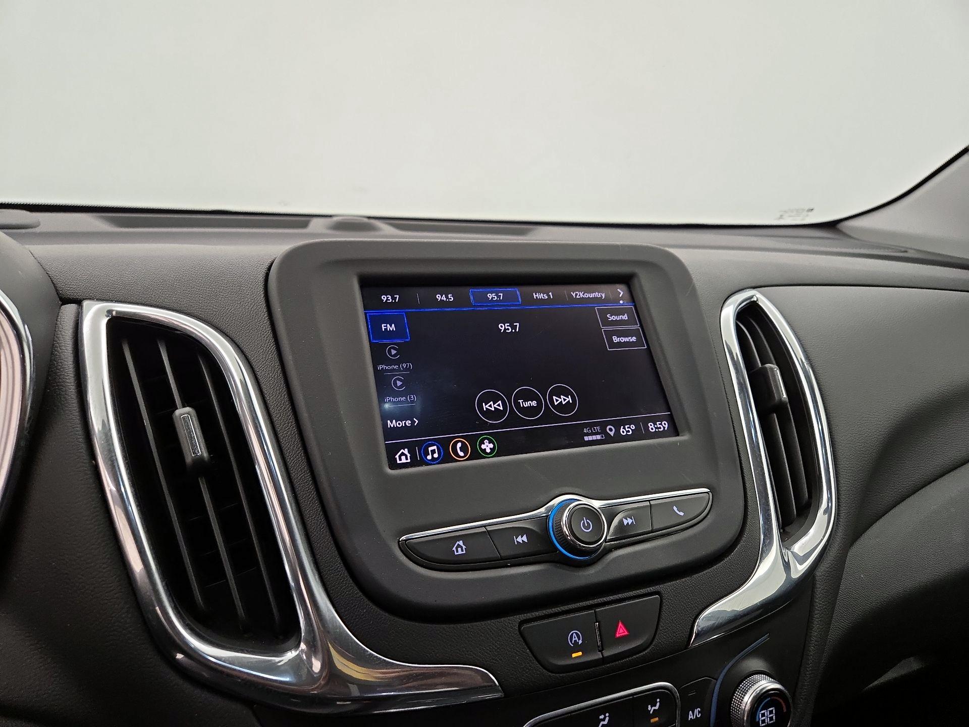 Thumbnail: 2022 Chevrolet Equinox - 15