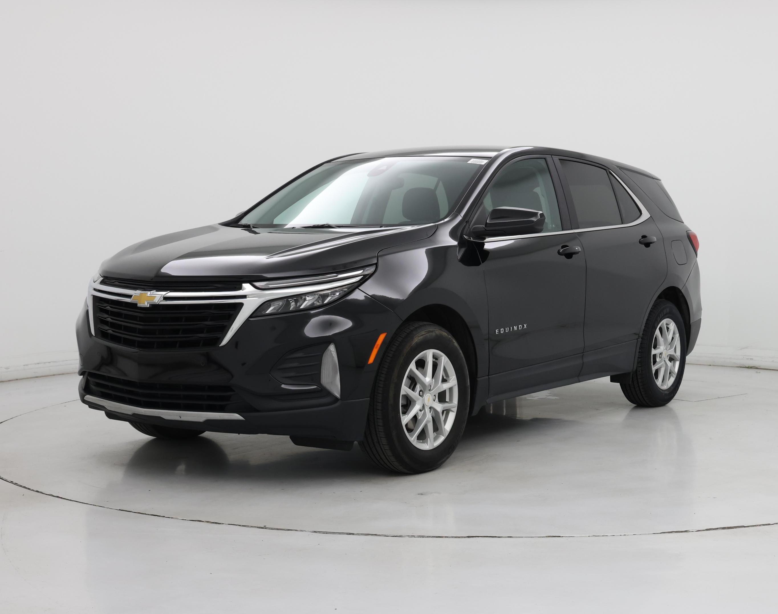 Thumbnail: 2022 Chevrolet Equinox - 4