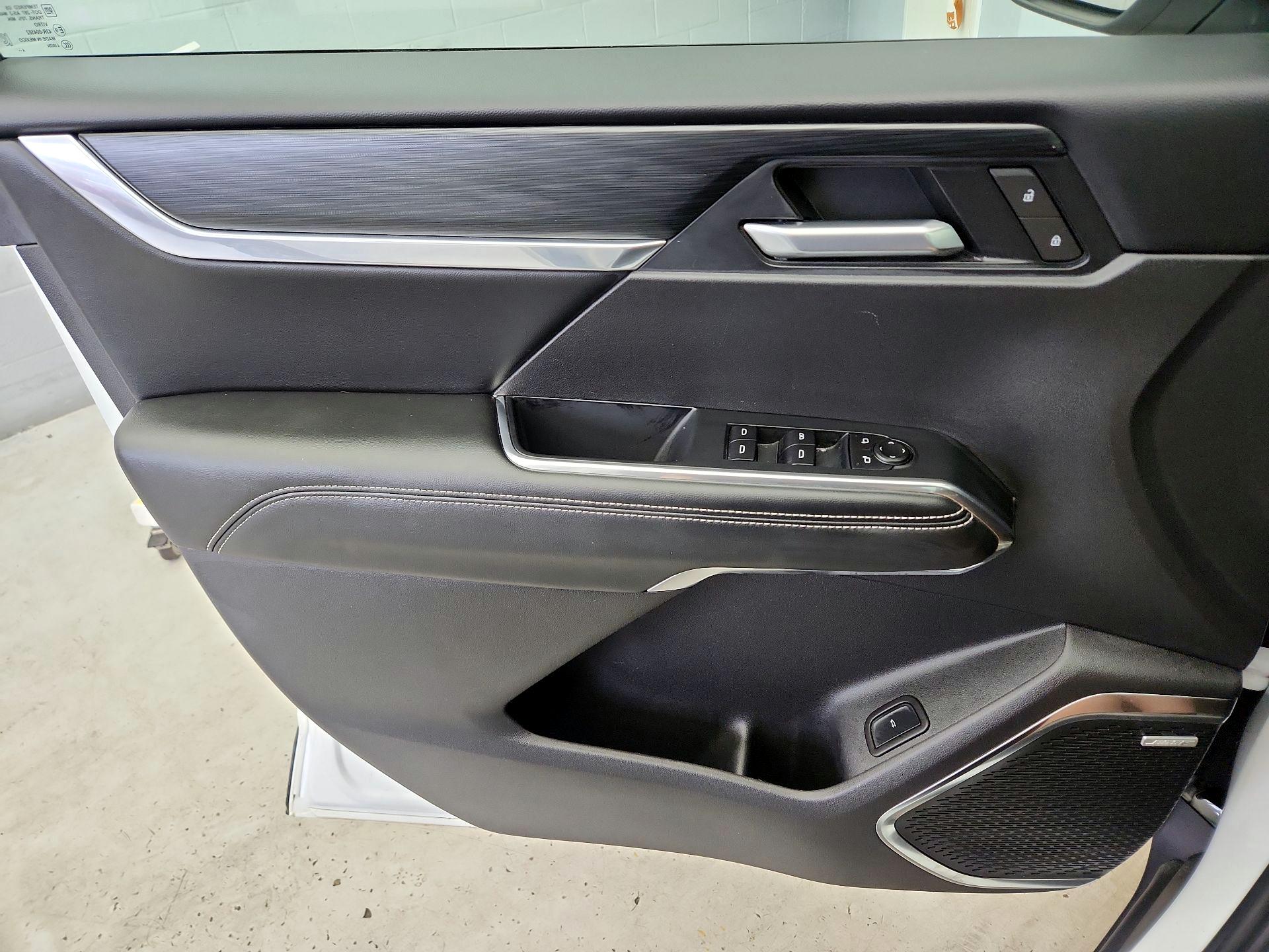 Thumbnail: 2025 GMC Acadia - 12