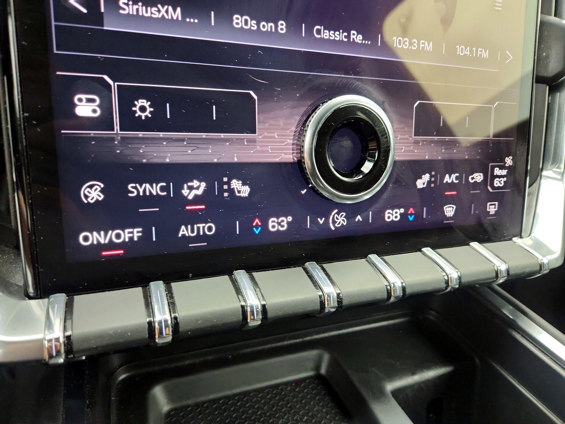 Thumbnail: 2025 GMC Acadia - 17