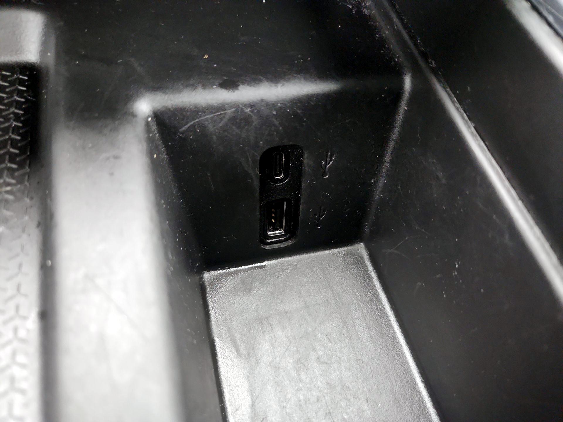 Thumbnail: 2025 GMC Acadia - 19