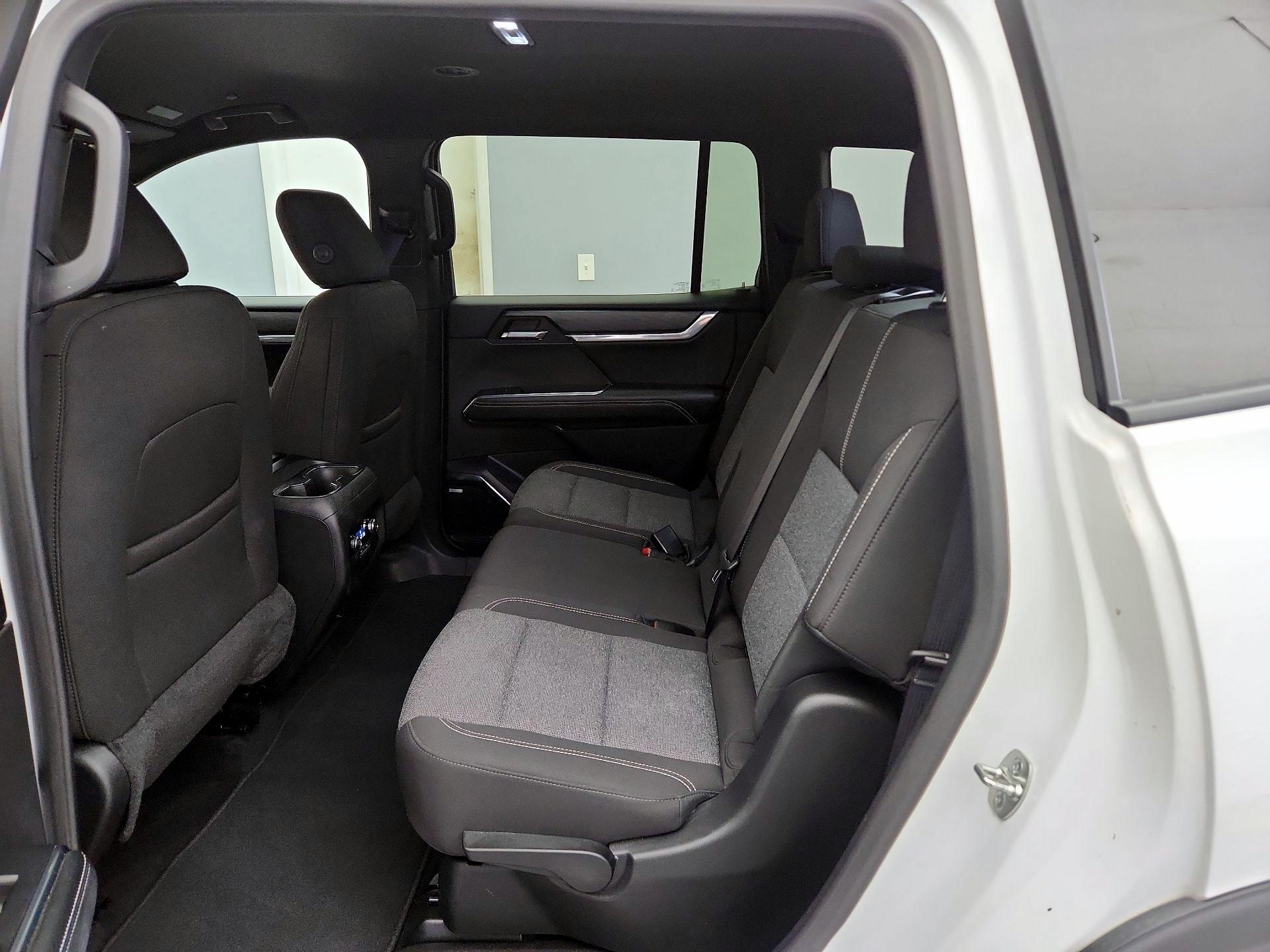 Thumbnail: 2025 GMC Acadia - 20