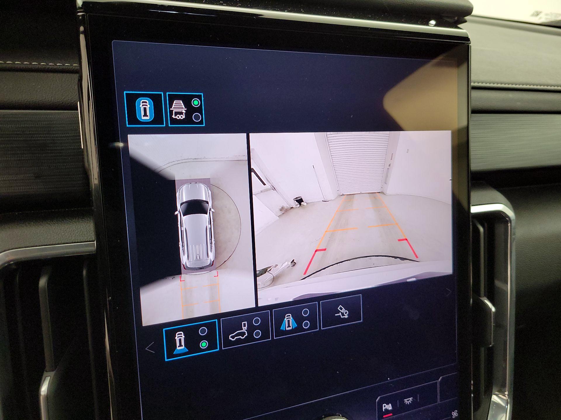 Thumbnail: 2025 GMC Acadia - 15