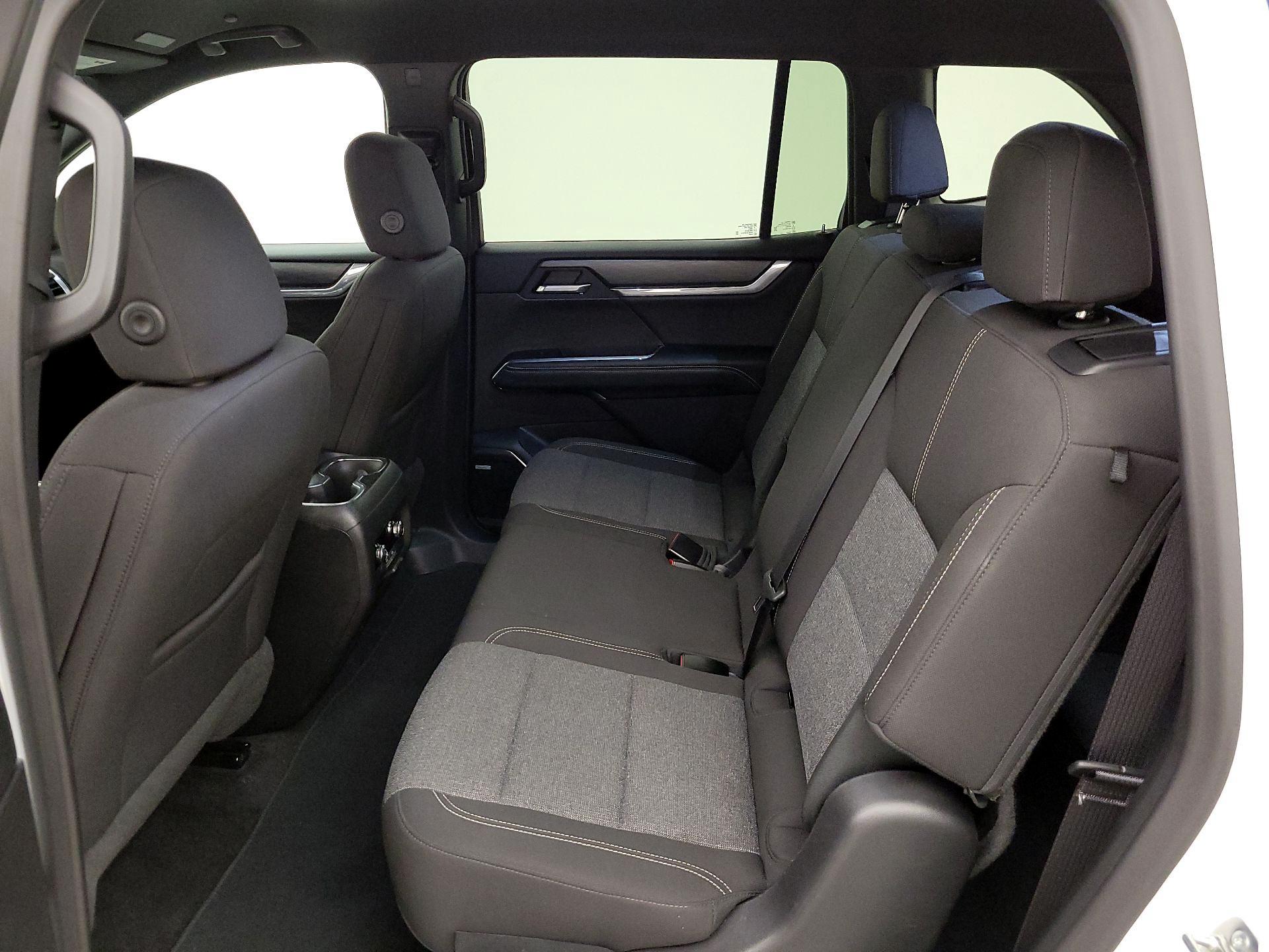 Thumbnail: 2025 GMC Acadia - 20