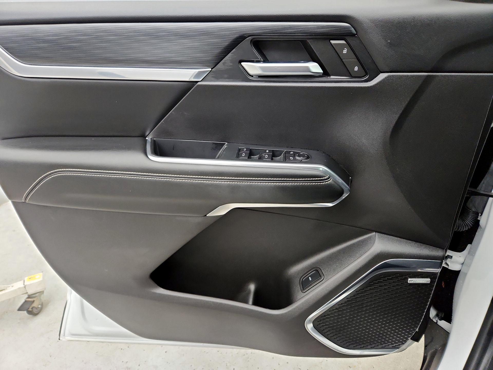 Thumbnail: 2025 GMC Acadia - 12