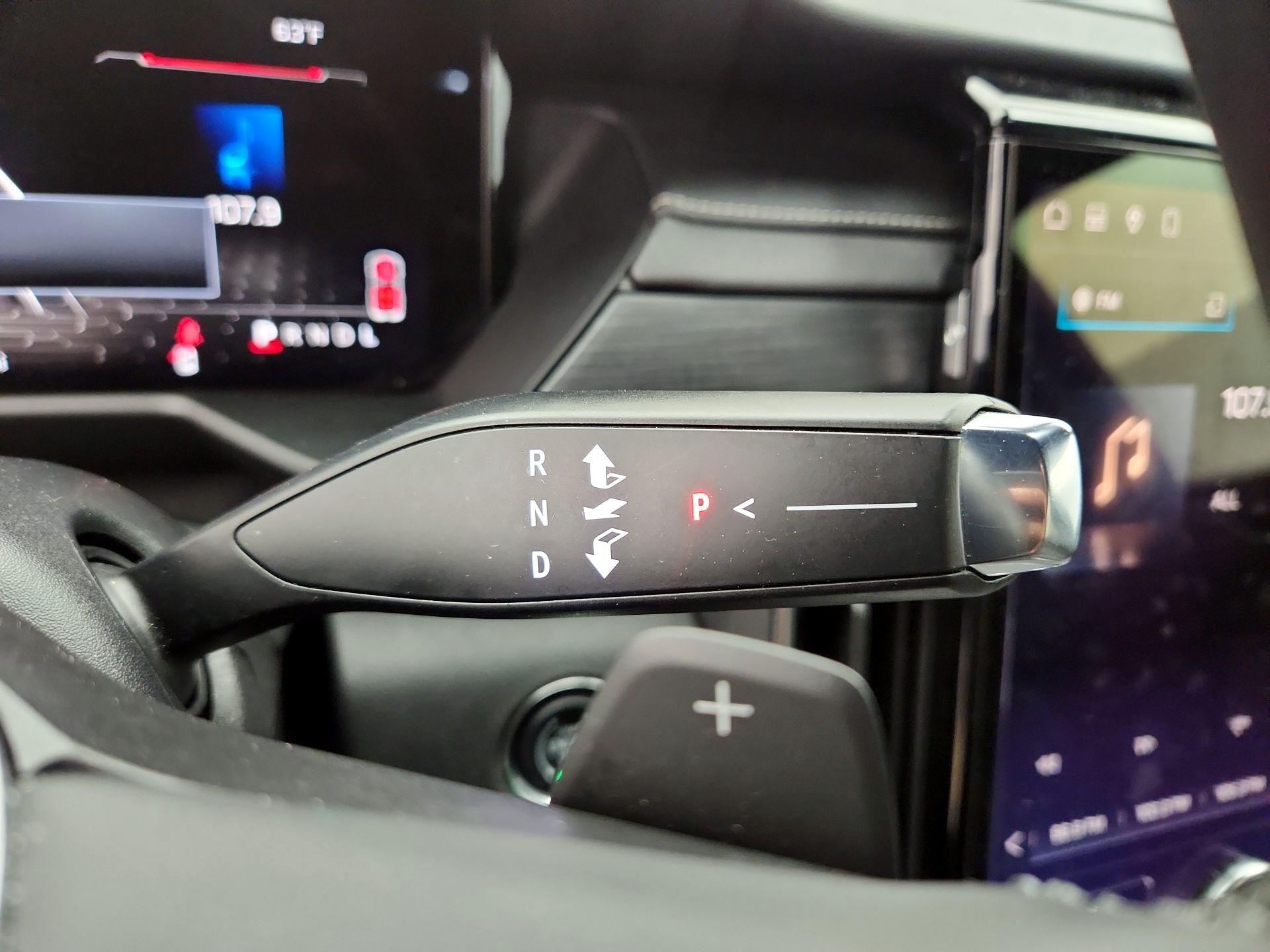 Thumbnail: 2025 GMC Acadia - 18