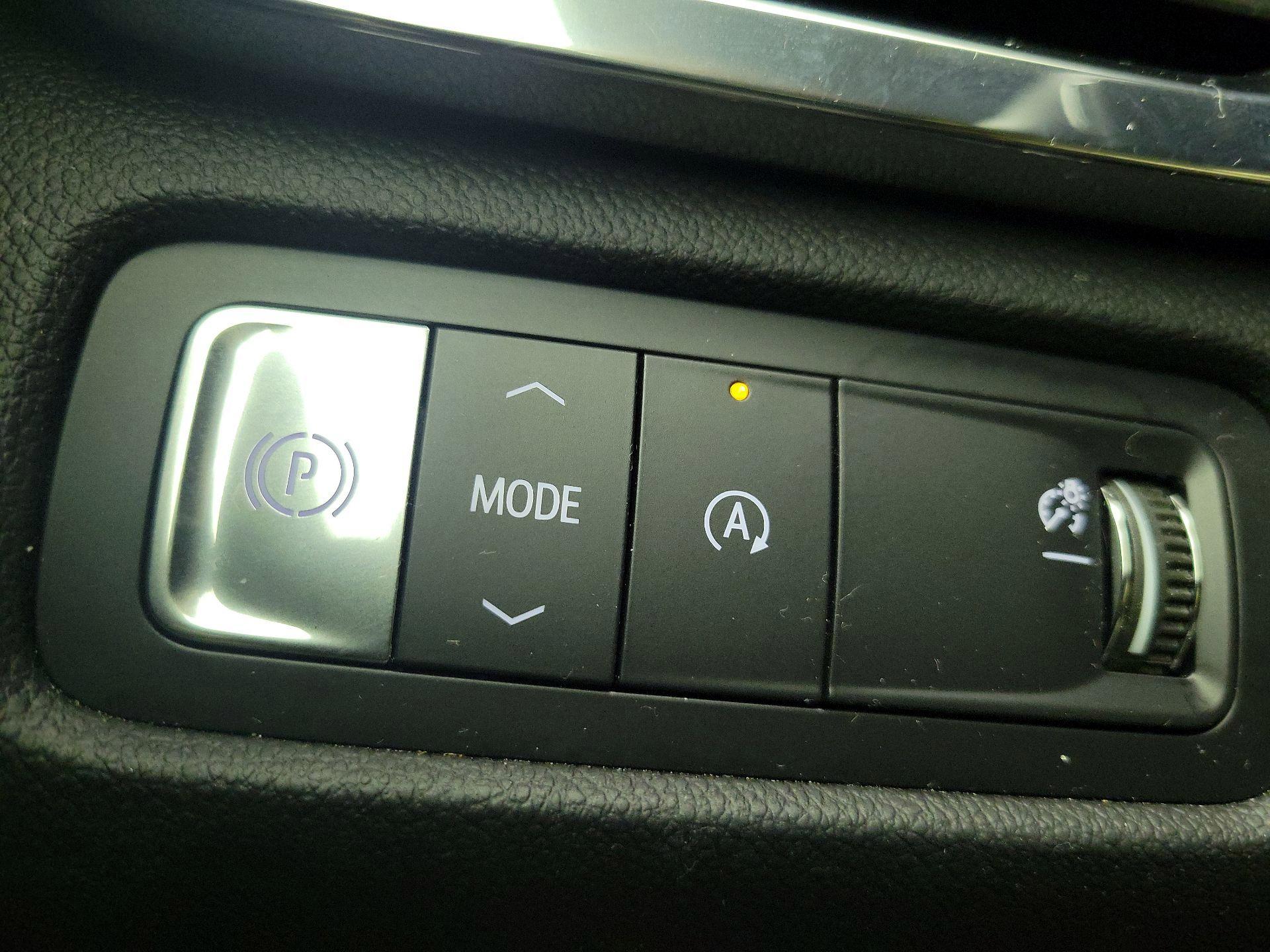 Thumbnail: 2025 GMC Acadia - 13