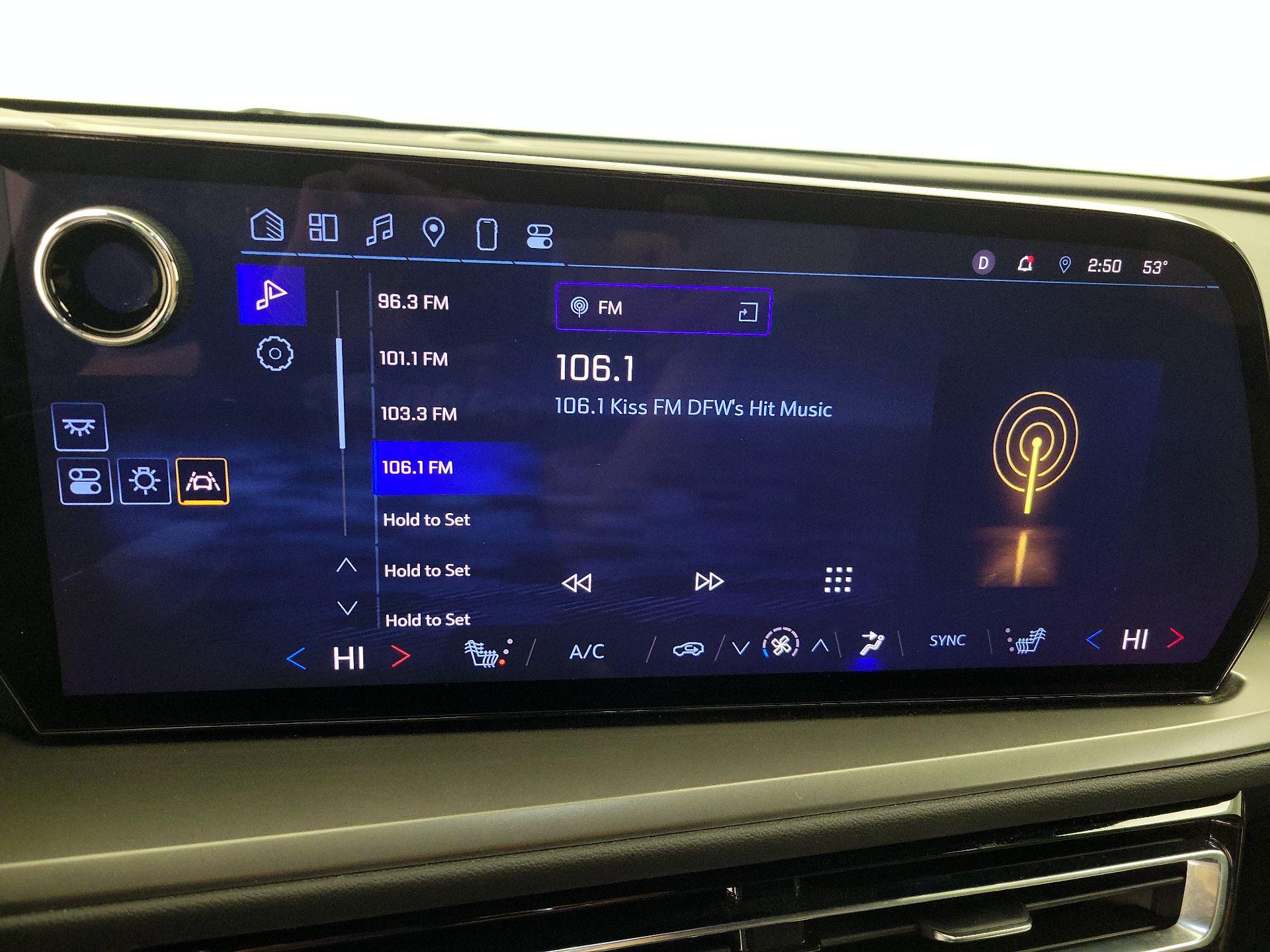 Thumbnail: 2025 Chevrolet Traverse - 15