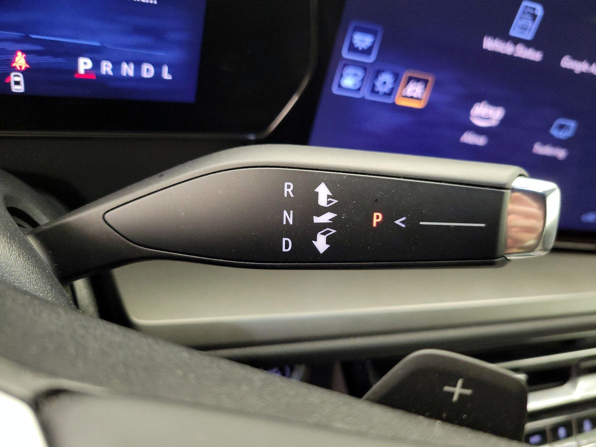 Thumbnail: 2025 Chevrolet Traverse - 17