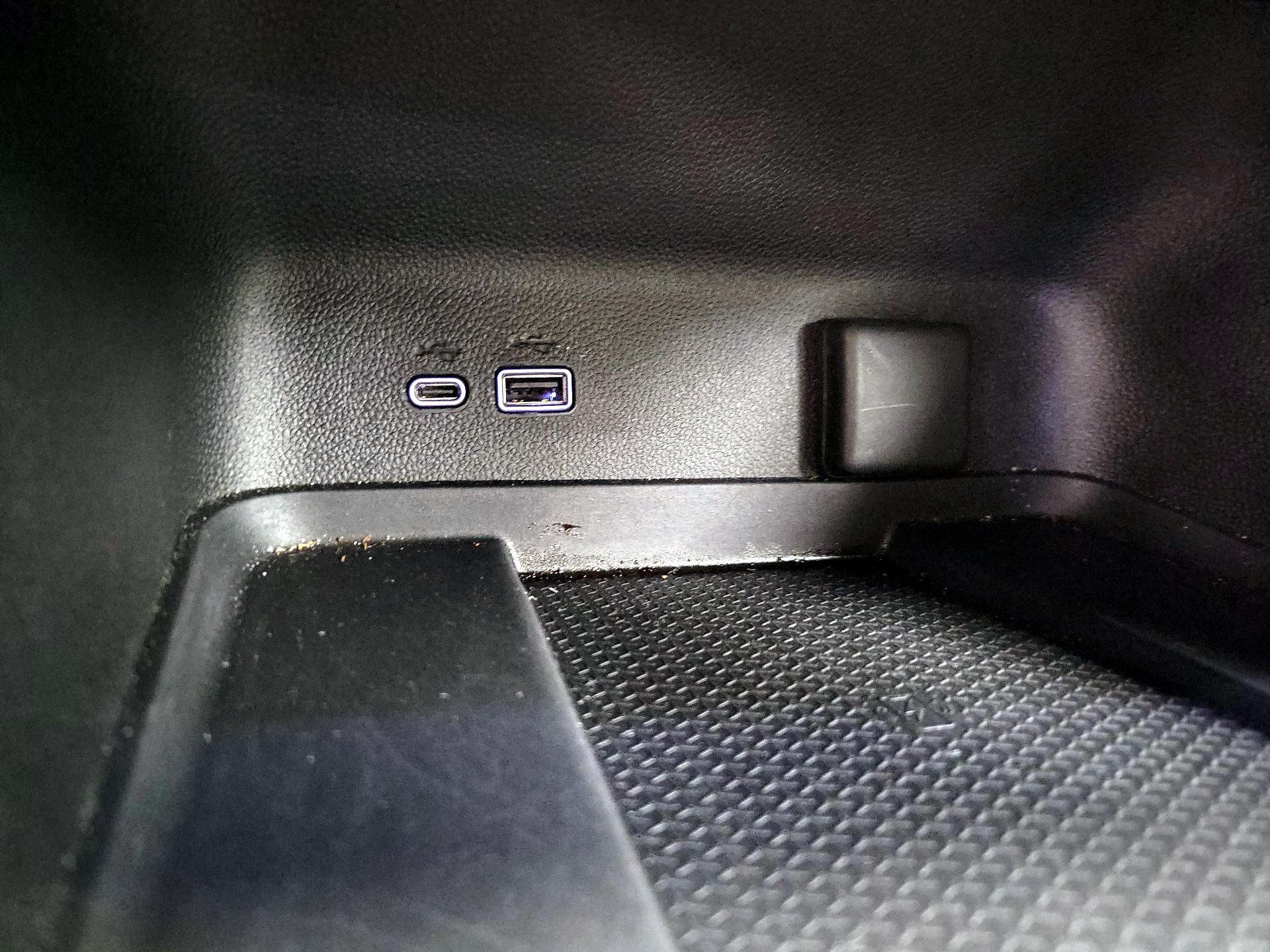 Thumbnail: 2025 Chevrolet Traverse - 18