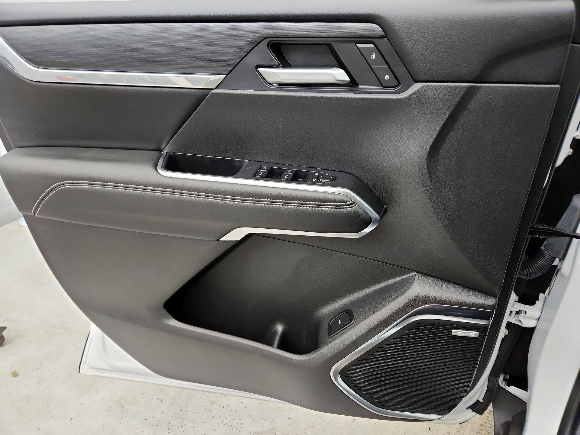 Thumbnail: 2025 GMC Acadia - 12