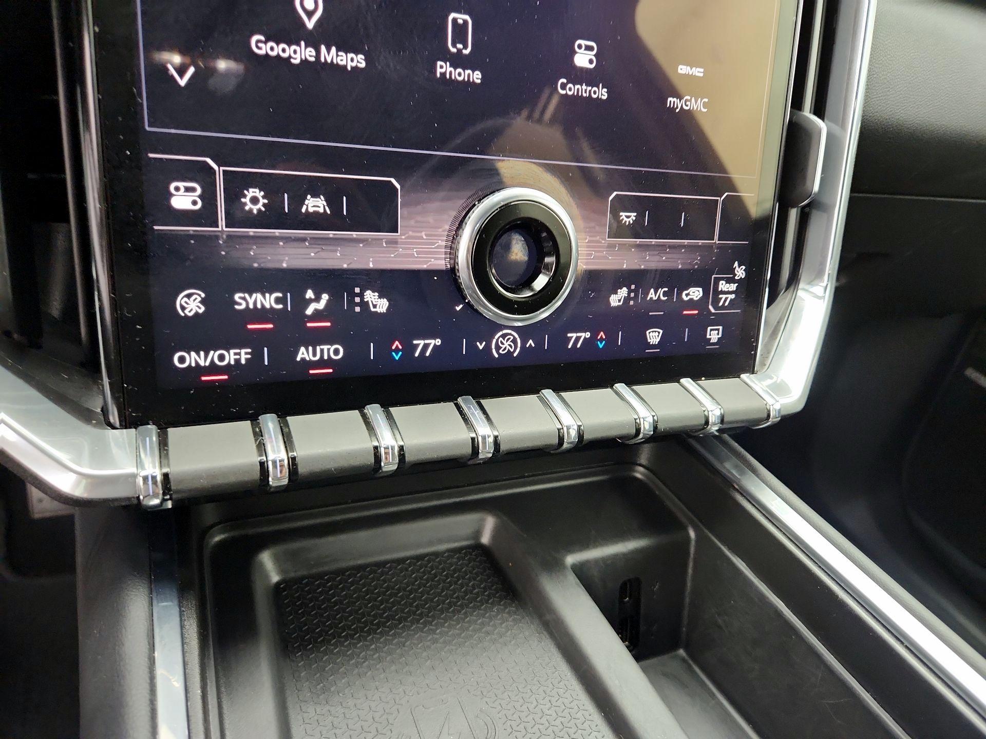 Thumbnail: 2025 GMC Acadia - 17