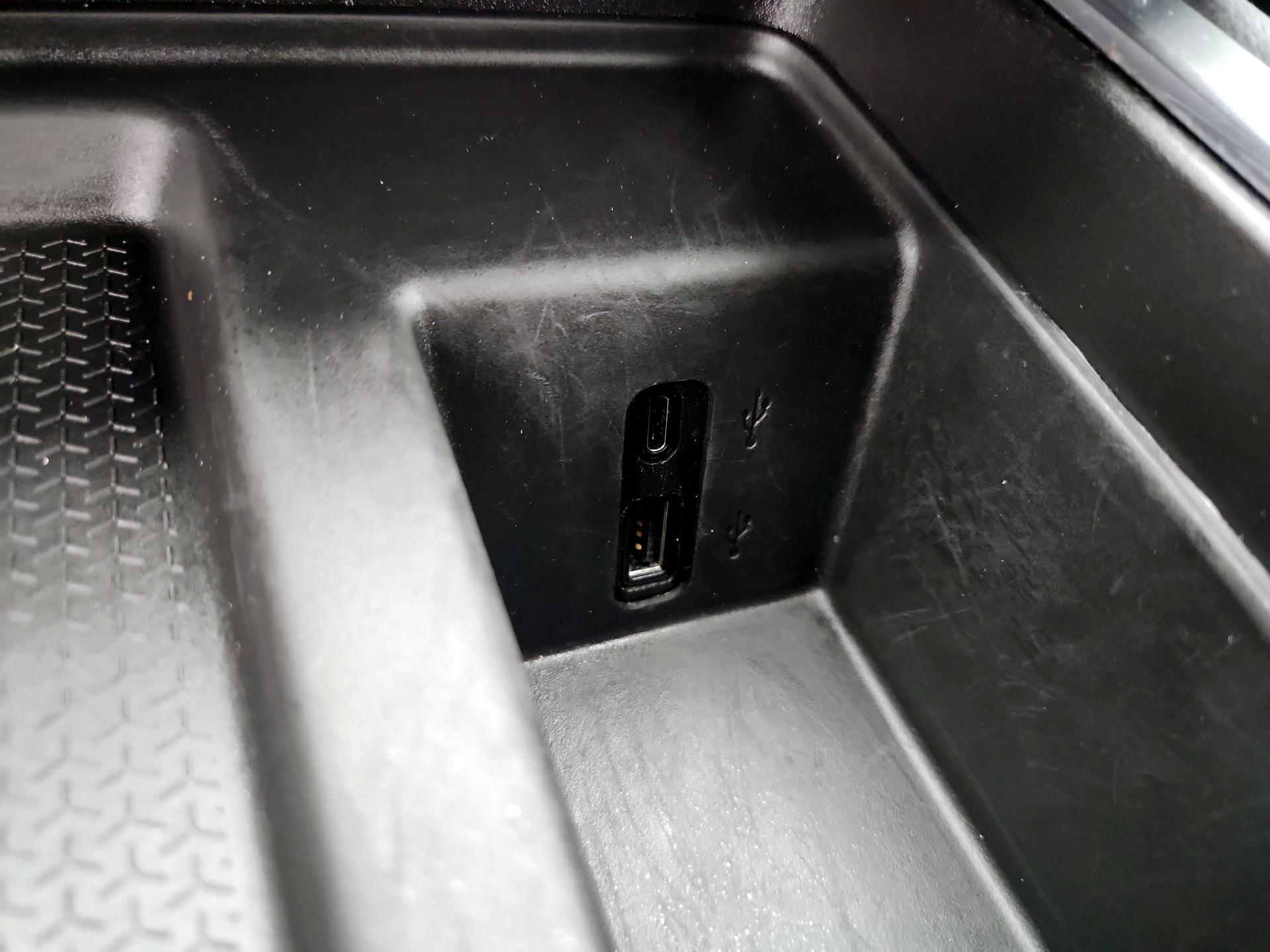 Thumbnail: 2025 GMC Acadia - 19