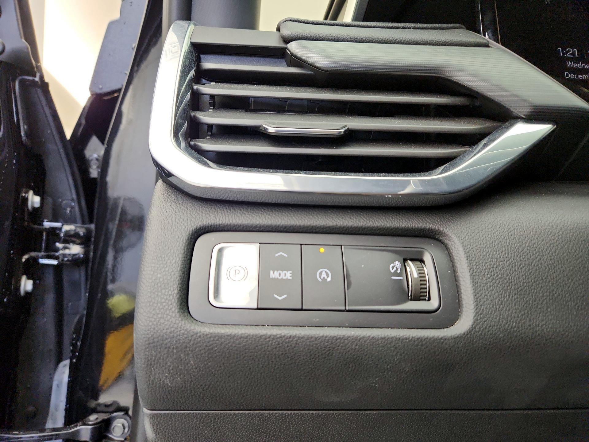 Thumbnail: 2025 GMC Acadia - 13