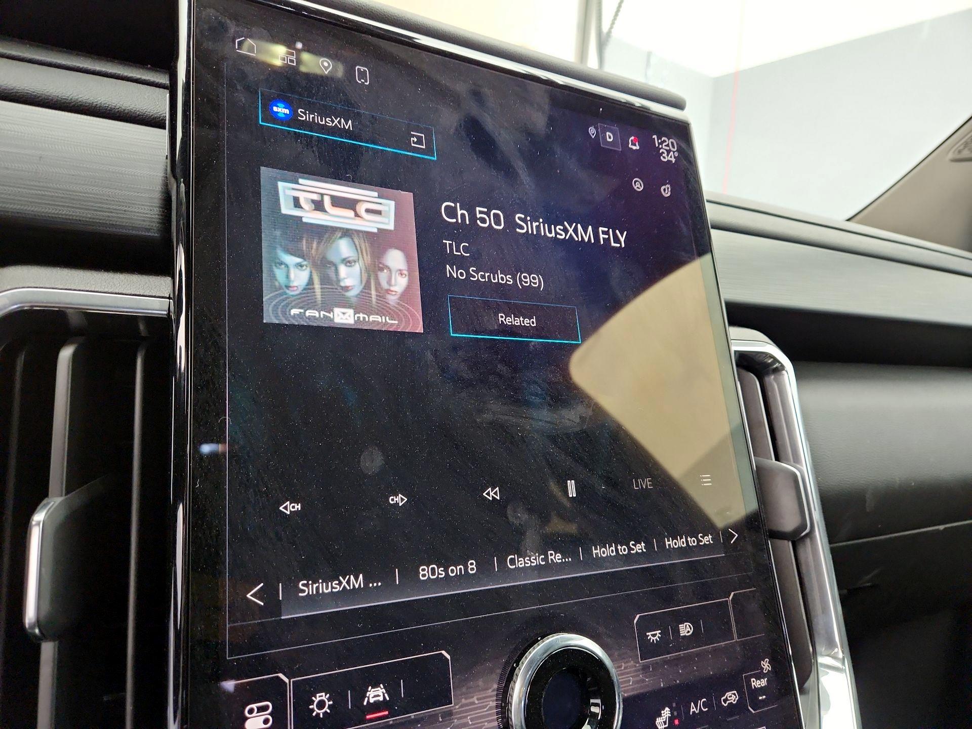 Thumbnail: 2025 GMC Acadia - 16