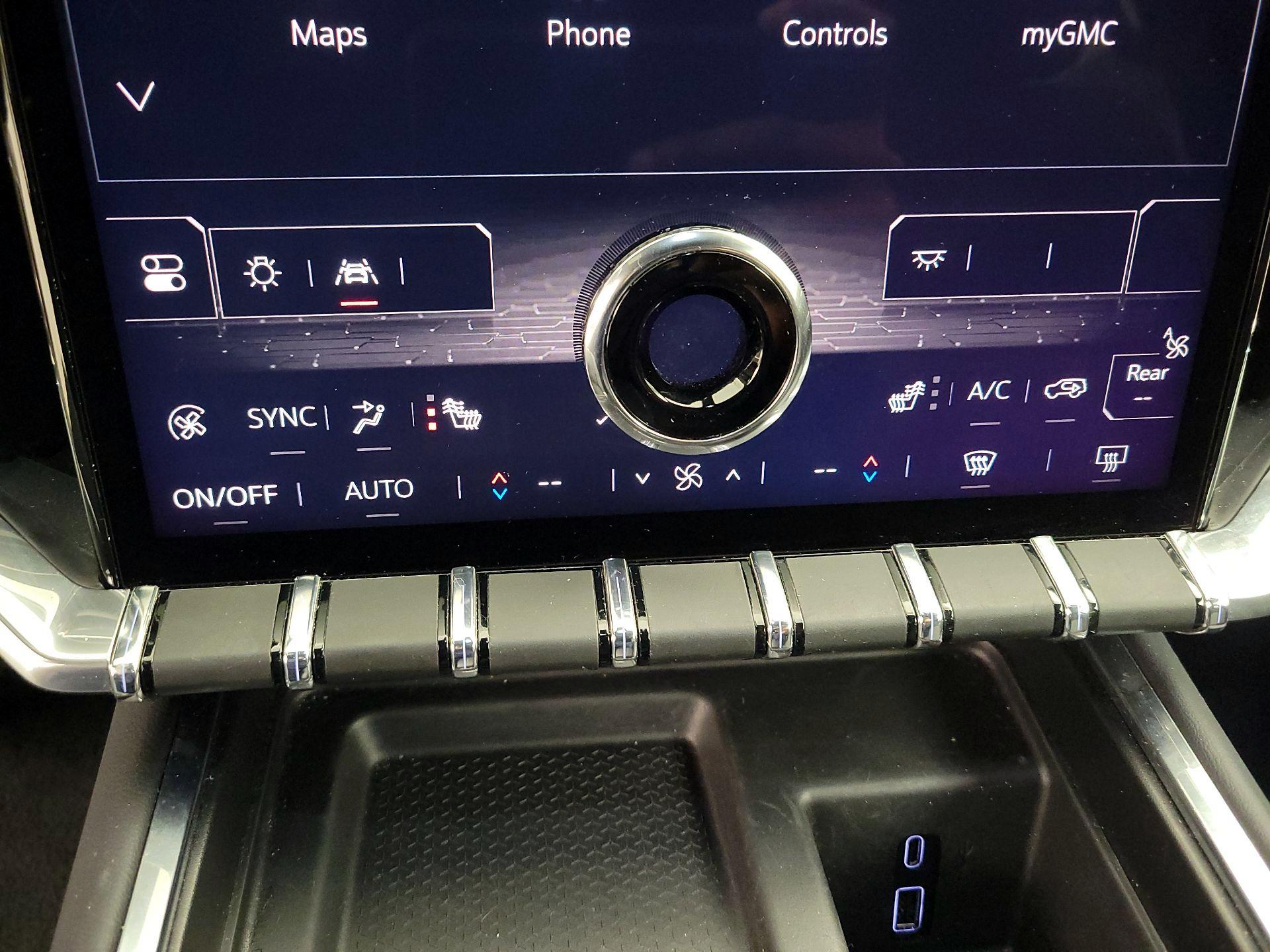 Thumbnail: 2025 GMC Acadia - 17