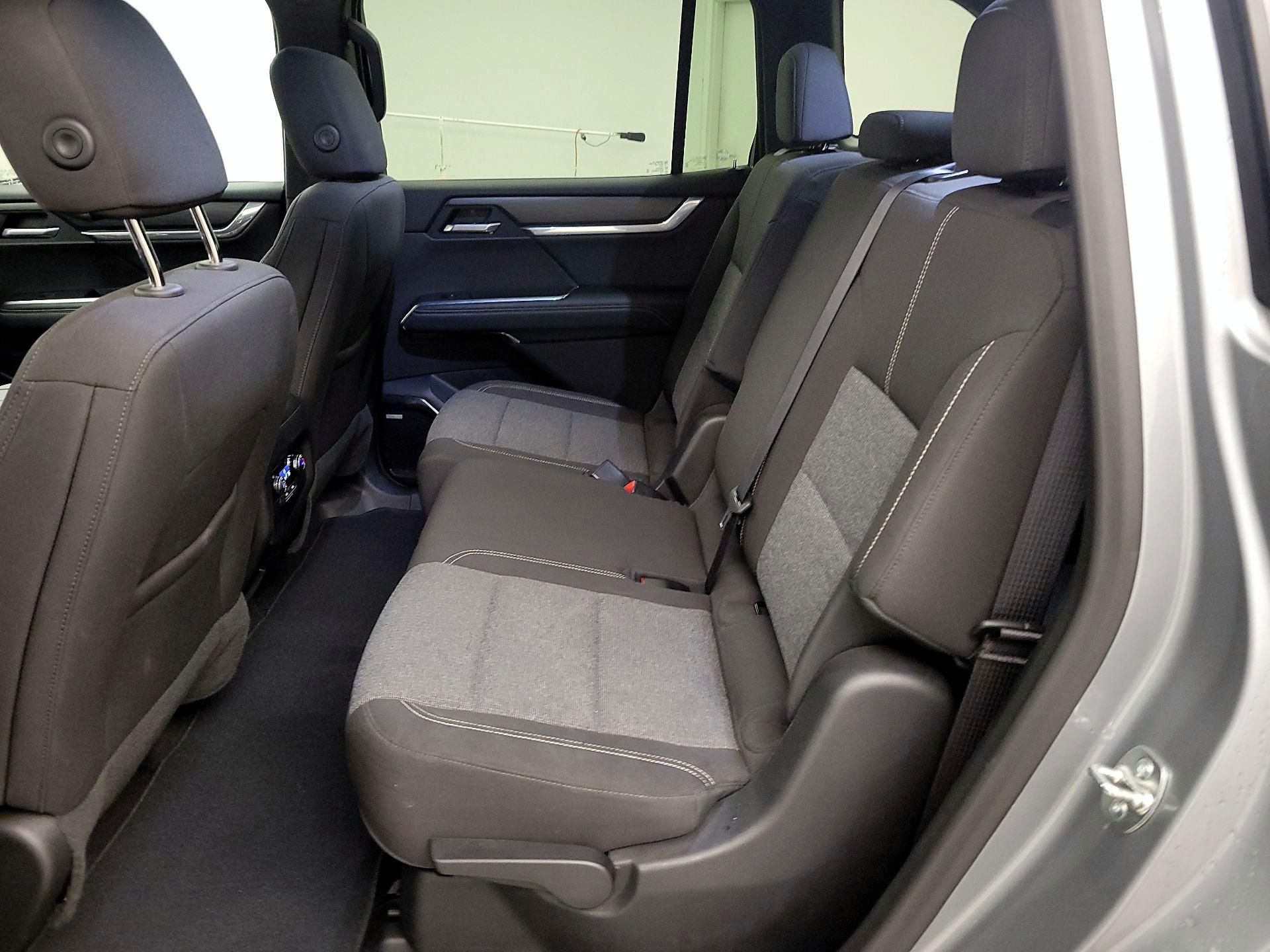 Thumbnail: 2025 GMC Acadia - 20