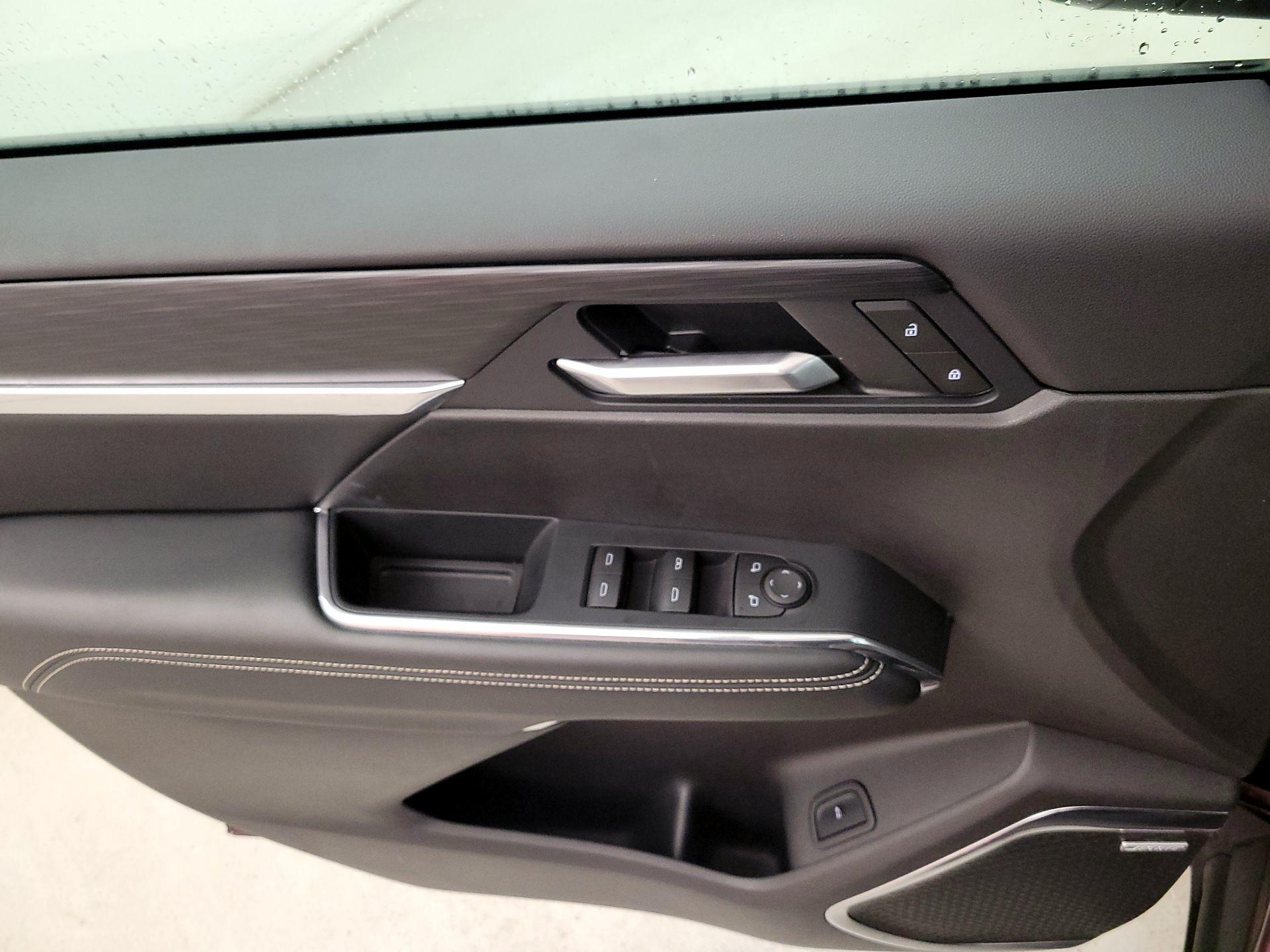 Thumbnail: 2025 GMC Acadia - 12