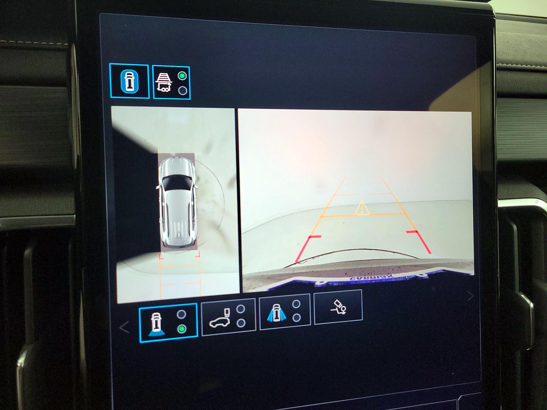 Thumbnail: 2025 GMC Acadia - 15