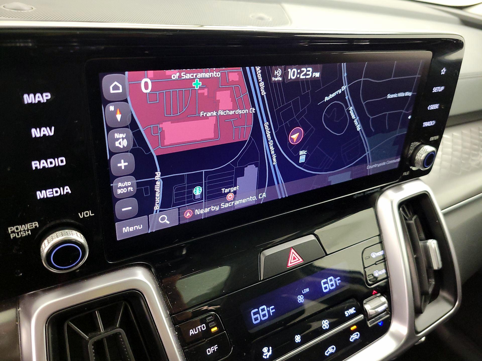 Thumbnail: 2023 Kia Sorento - 14