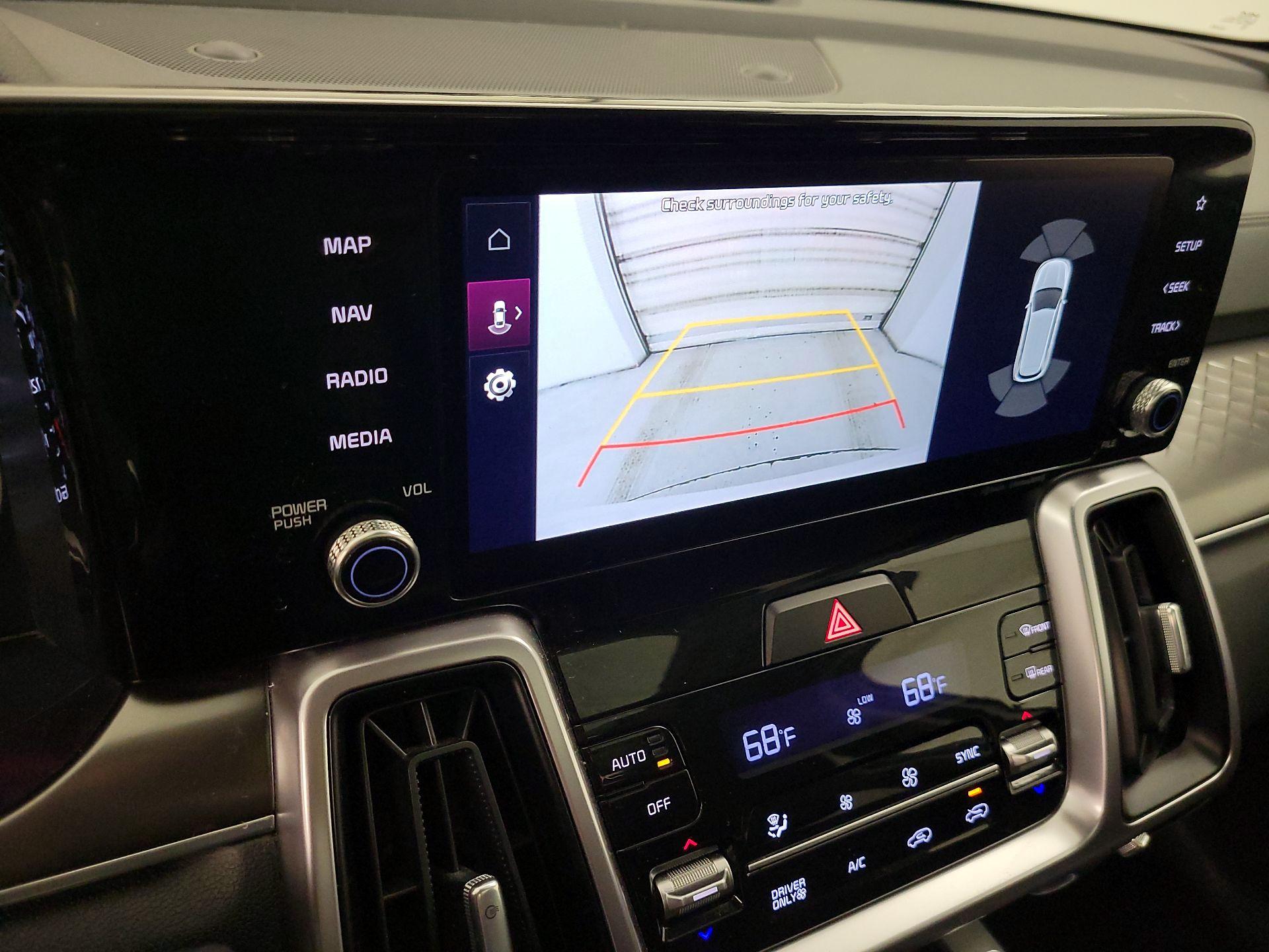 Thumbnail: 2023 Kia Sorento - 15