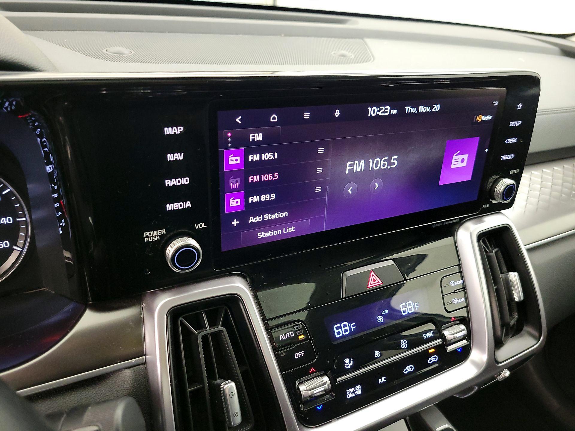 Thumbnail: 2023 Kia Sorento - 16