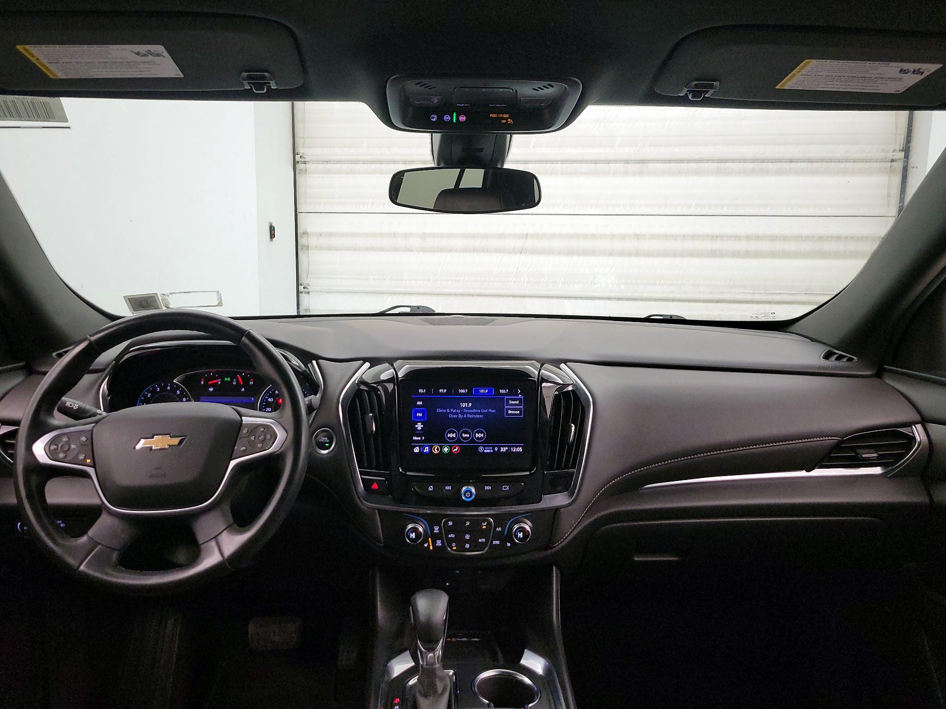 Thumbnail: 2023 Chevrolet Traverse - 9