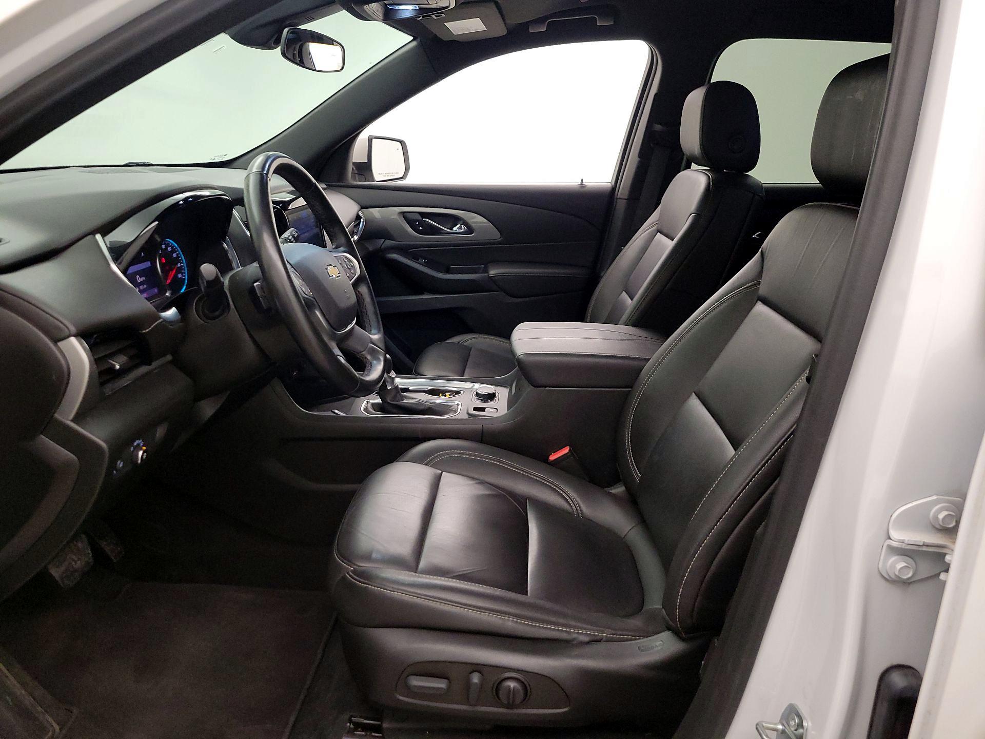 Thumbnail: 2023 Chevrolet Traverse - 11