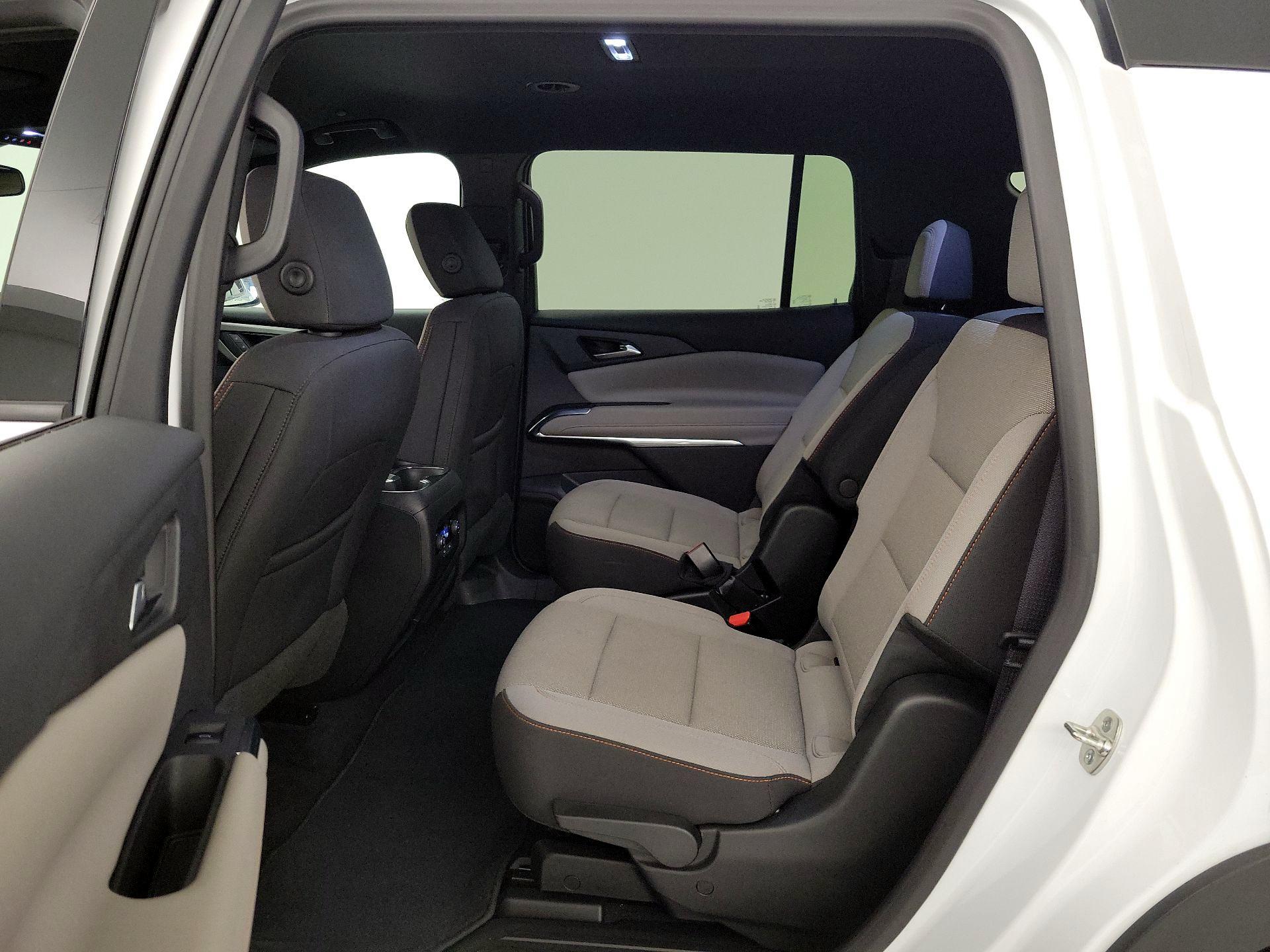 Thumbnail: 2025 Chevrolet Traverse - 19