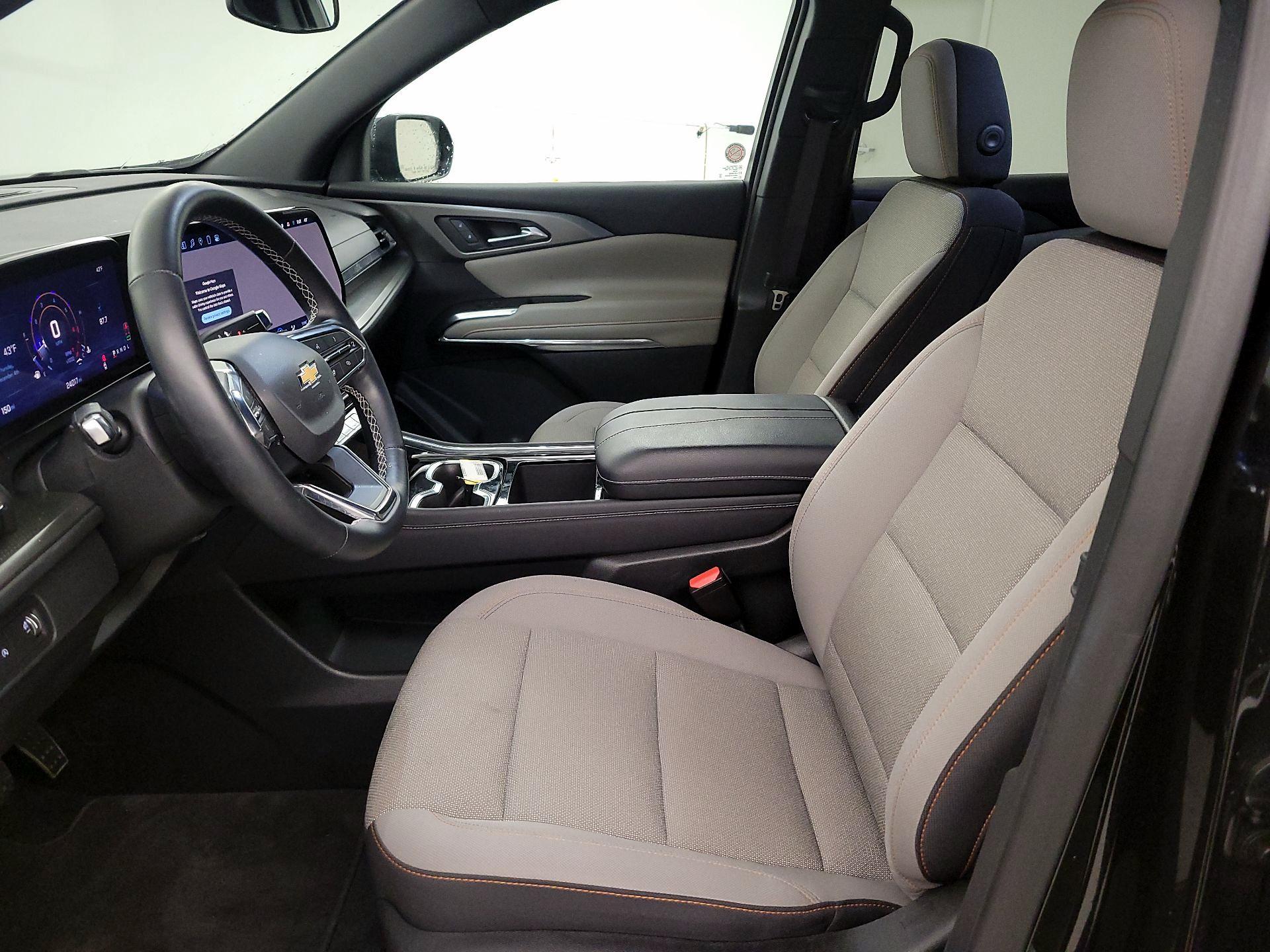 Thumbnail: 2025 Chevrolet Traverse - 11