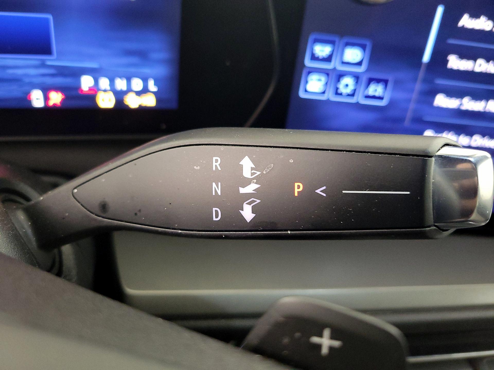 Thumbnail: 2025 Chevrolet Traverse - 18