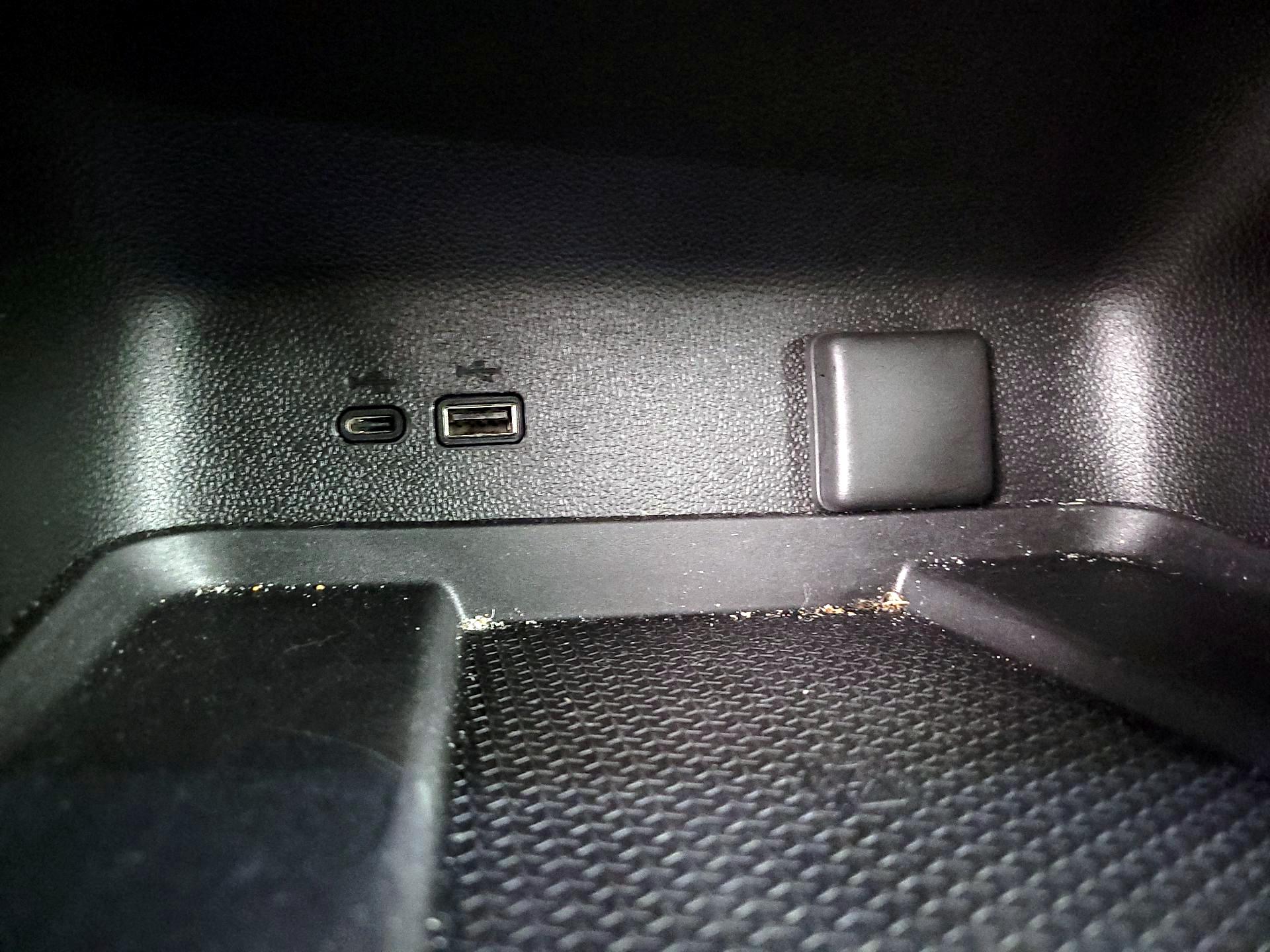 Thumbnail: 2025 Chevrolet Traverse - 19