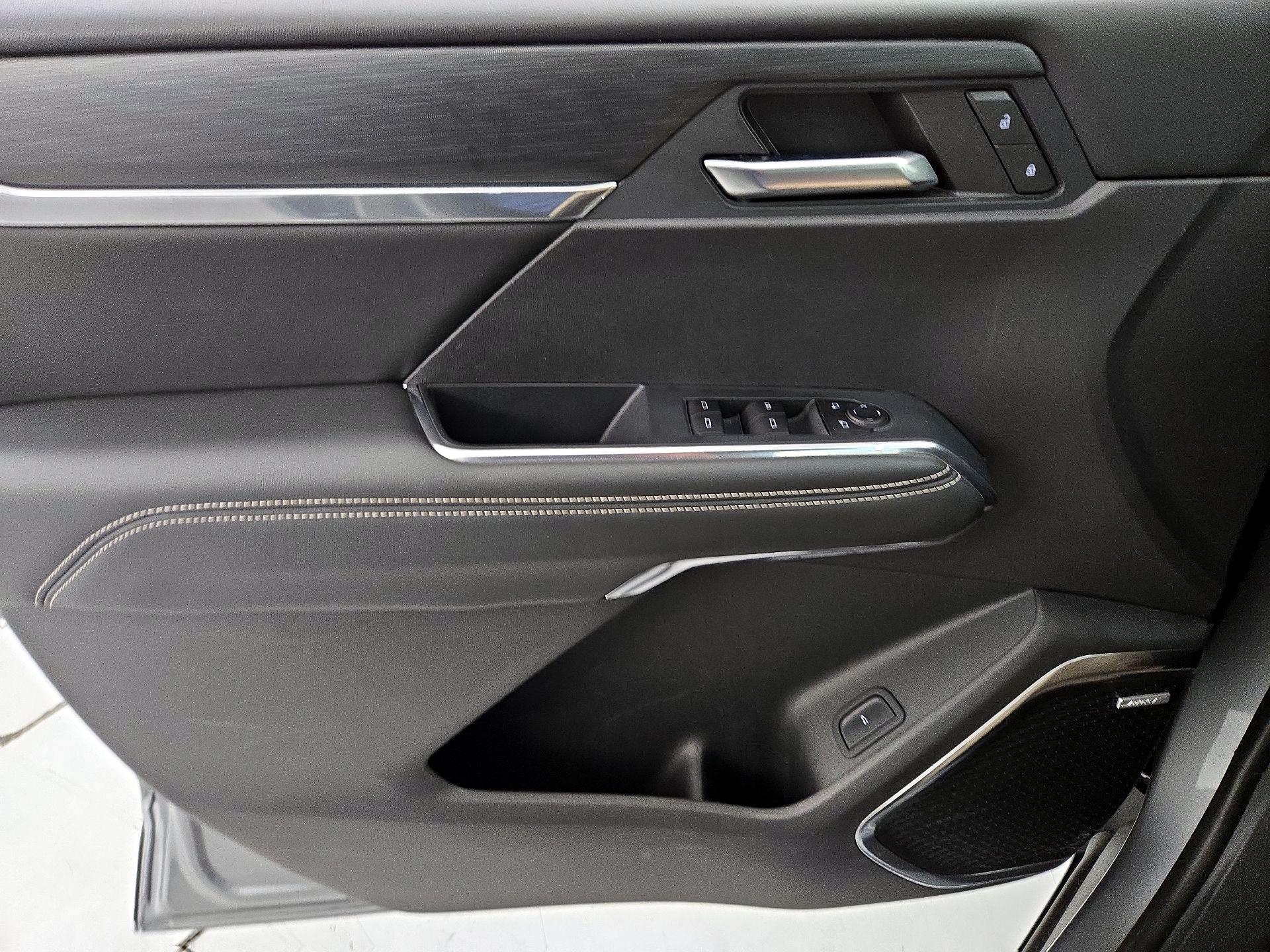 Thumbnail: 2025 GMC Acadia - 12