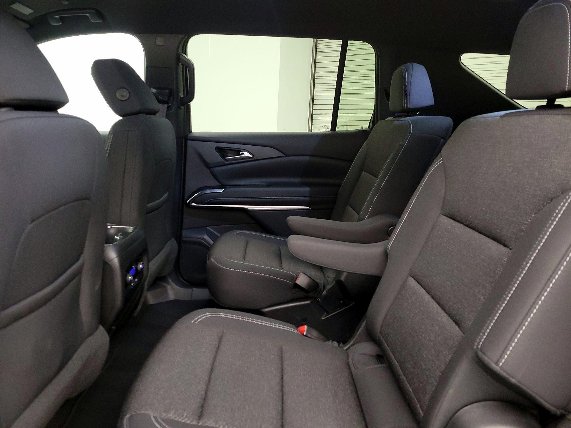 Thumbnail: 2025 Chevrolet Traverse - 19