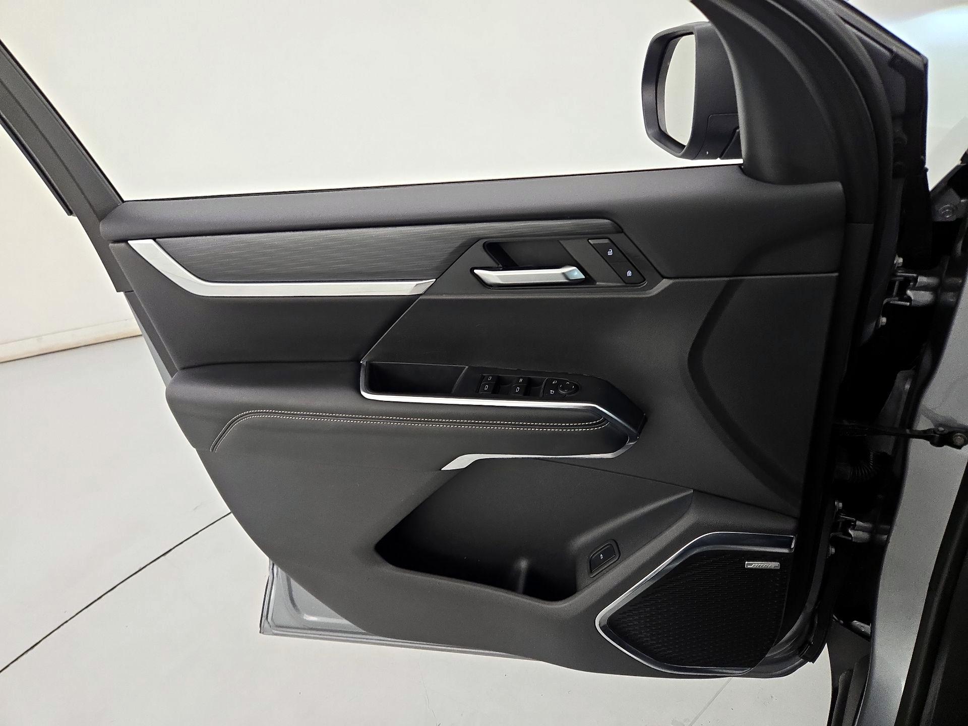 Thumbnail: 2025 GMC Acadia - 12