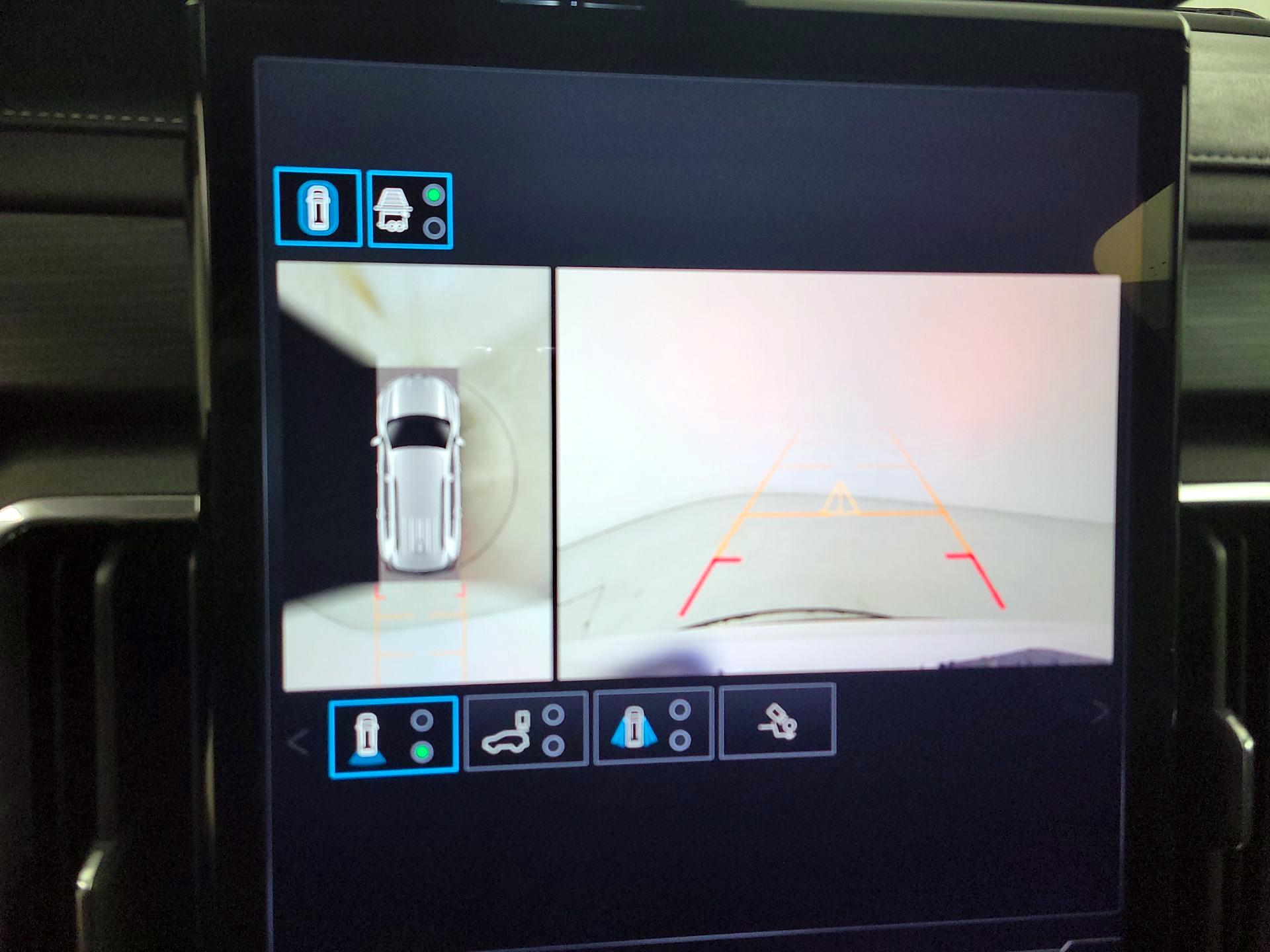 Thumbnail: 2025 GMC Acadia - 15