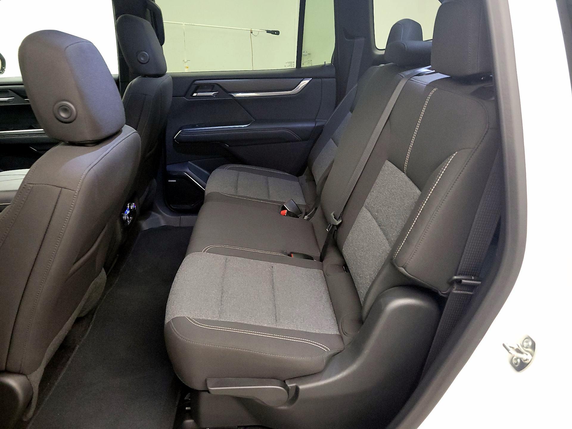 Thumbnail: 2025 GMC Acadia - 20