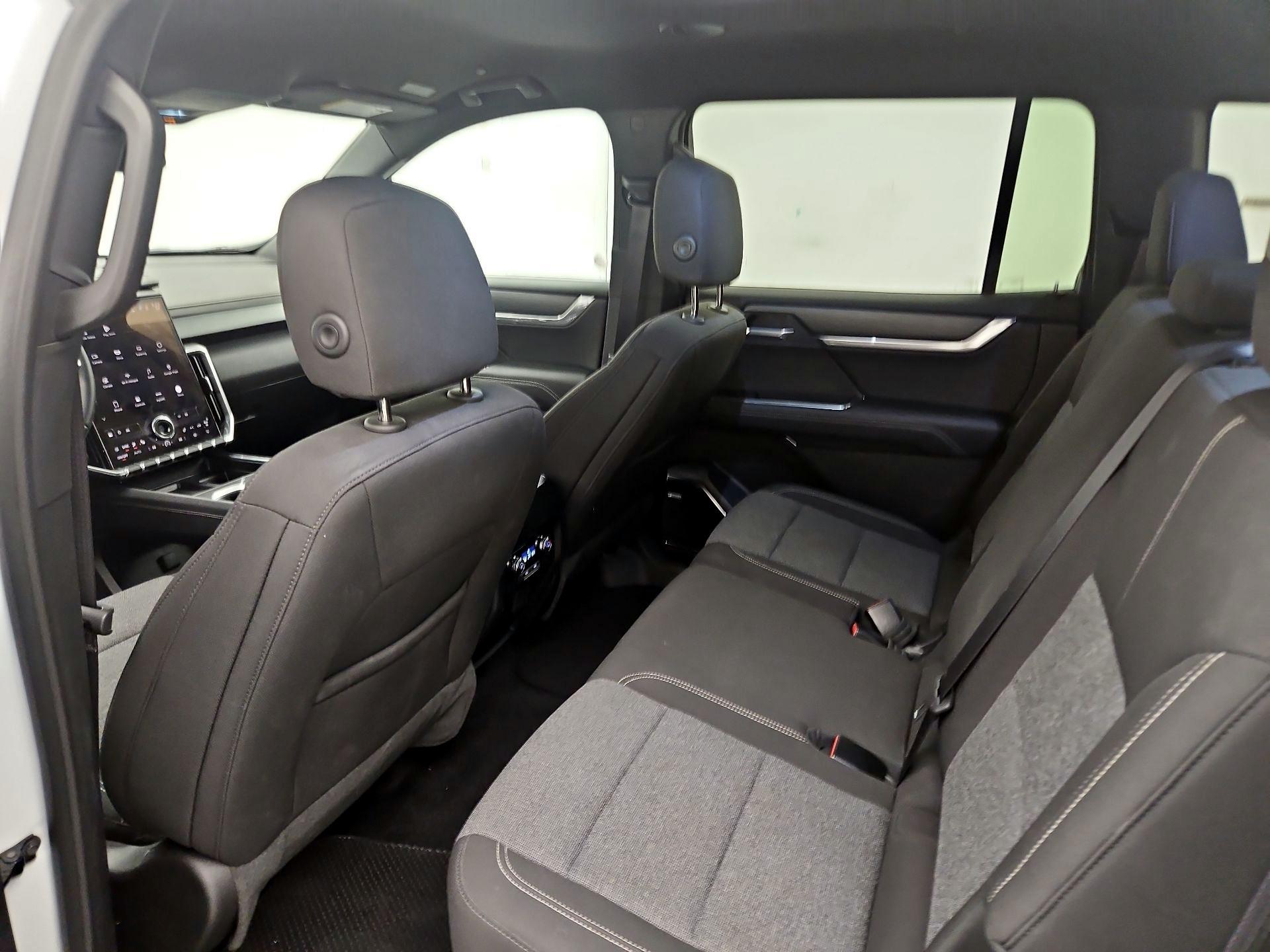 Thumbnail: 2025 GMC Acadia - 19