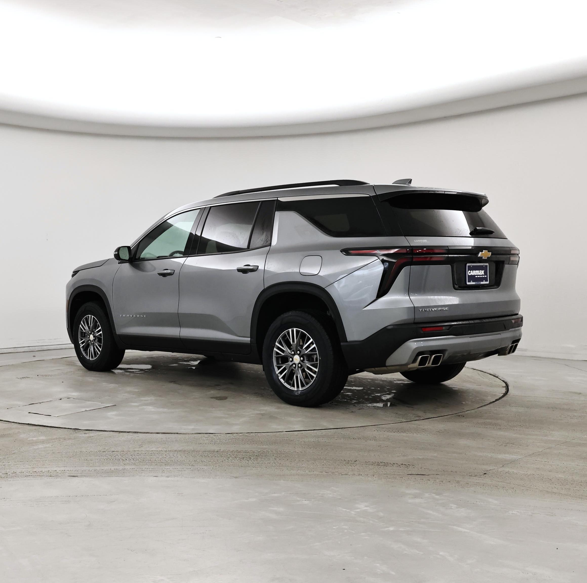 Thumbnail: 2025 Chevrolet Traverse - 2